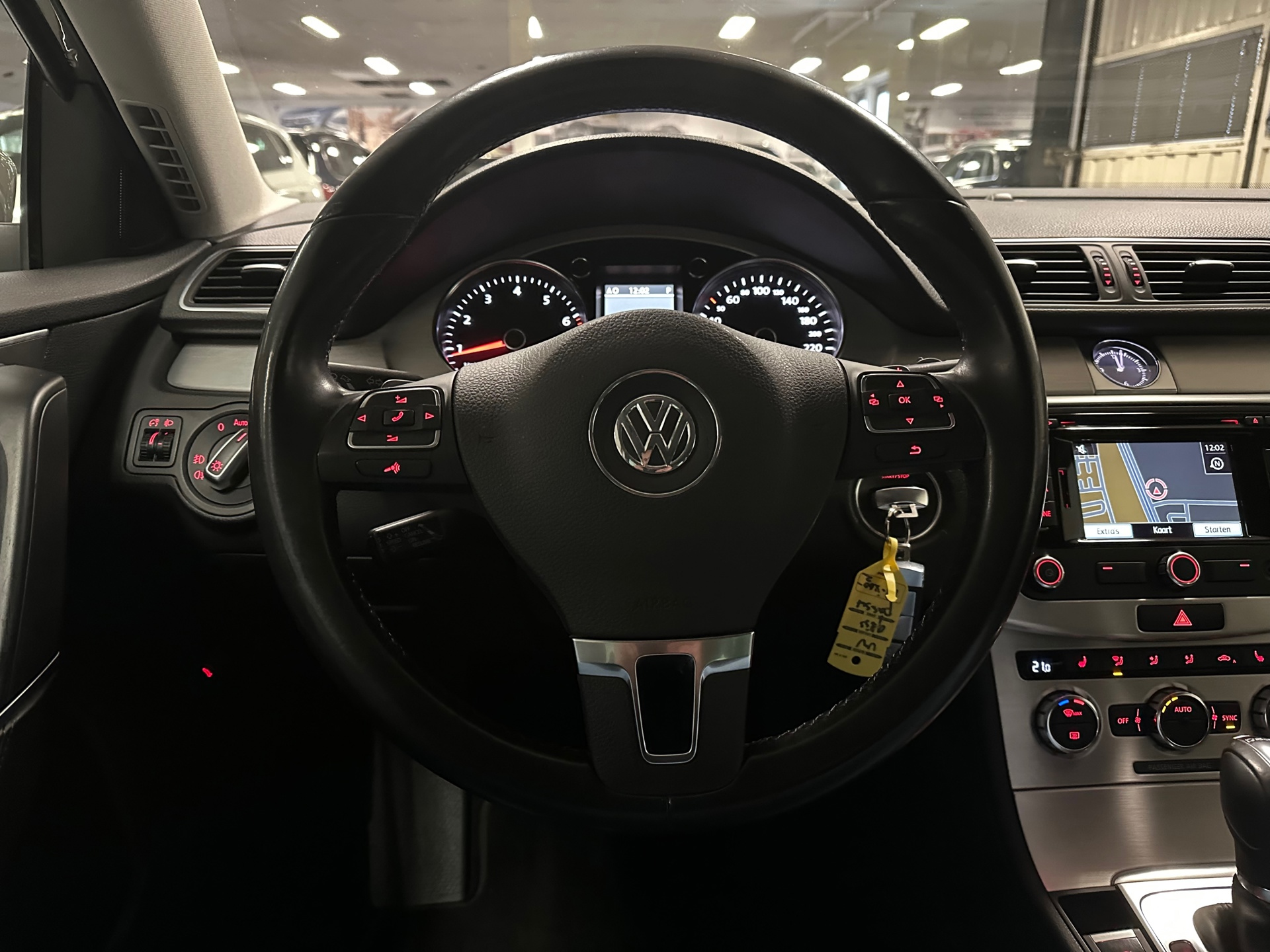 https://www.autokooy.nl//xml/images/42840223-13.JPG