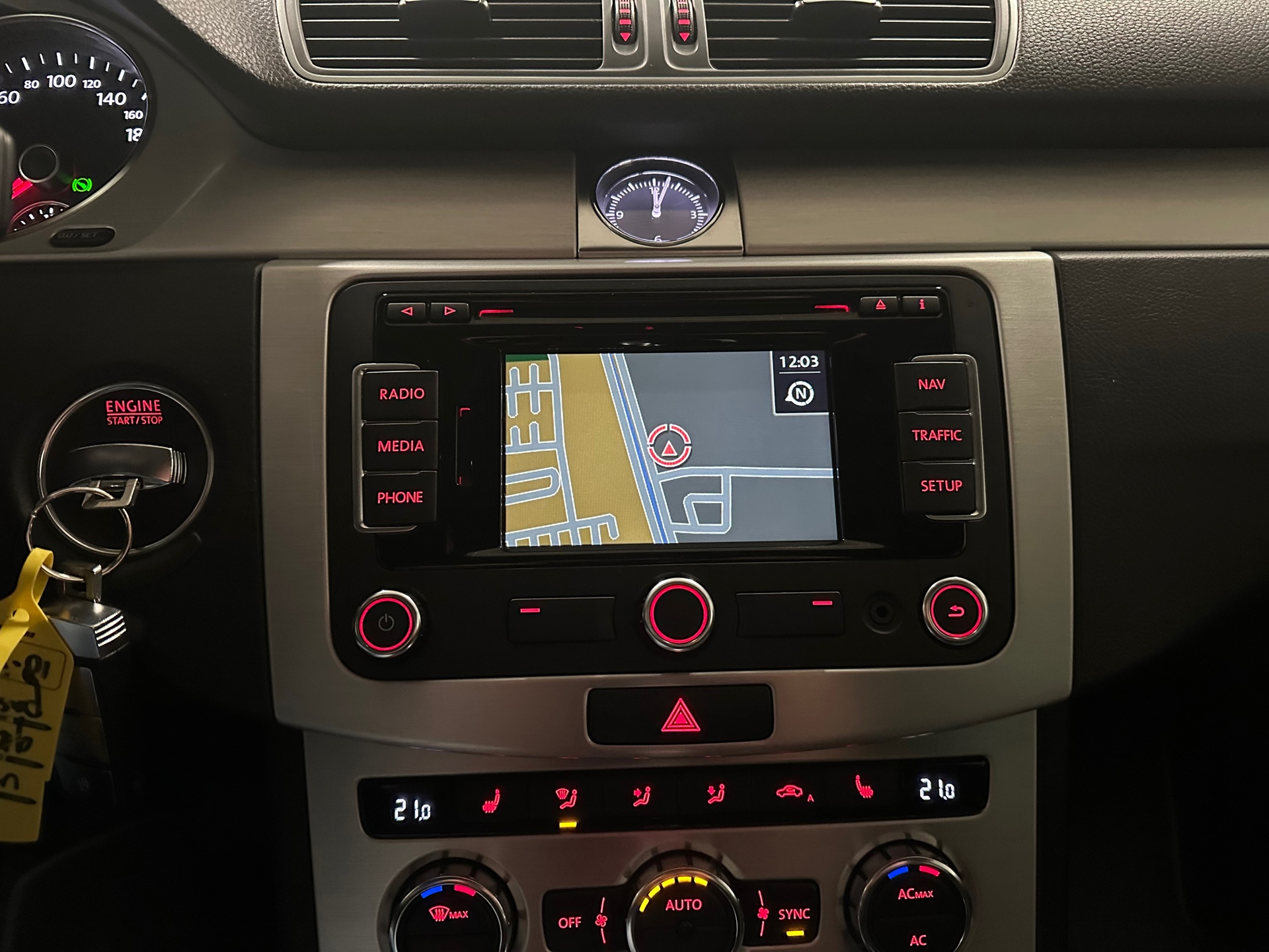 https://www.autokooy.nl//xml/images/42840223-17.JPG