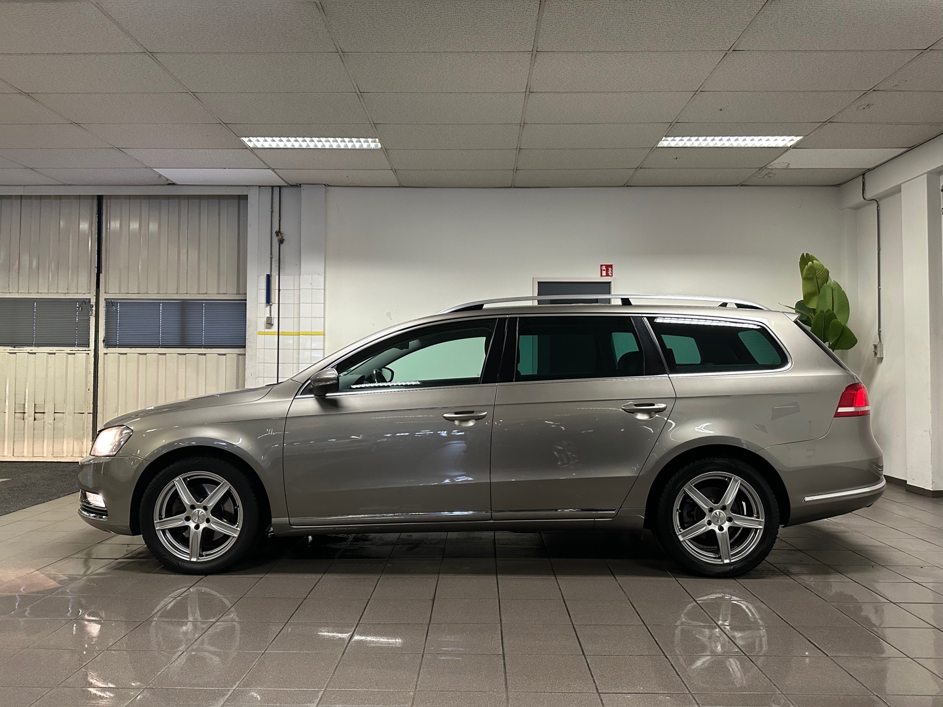 https://www.autokooy.nl//xml/images/42840223-2.JPG