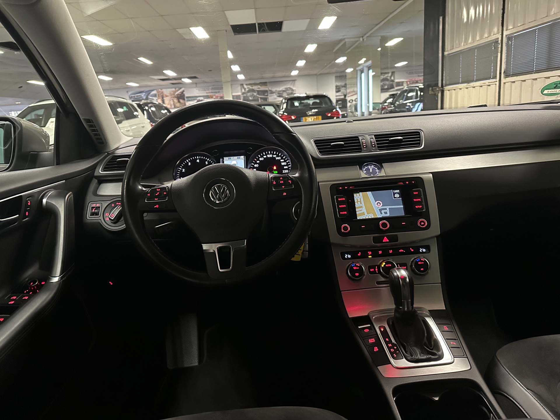 https://www.autokooy.nl//xml/images/42840223-21.JPG