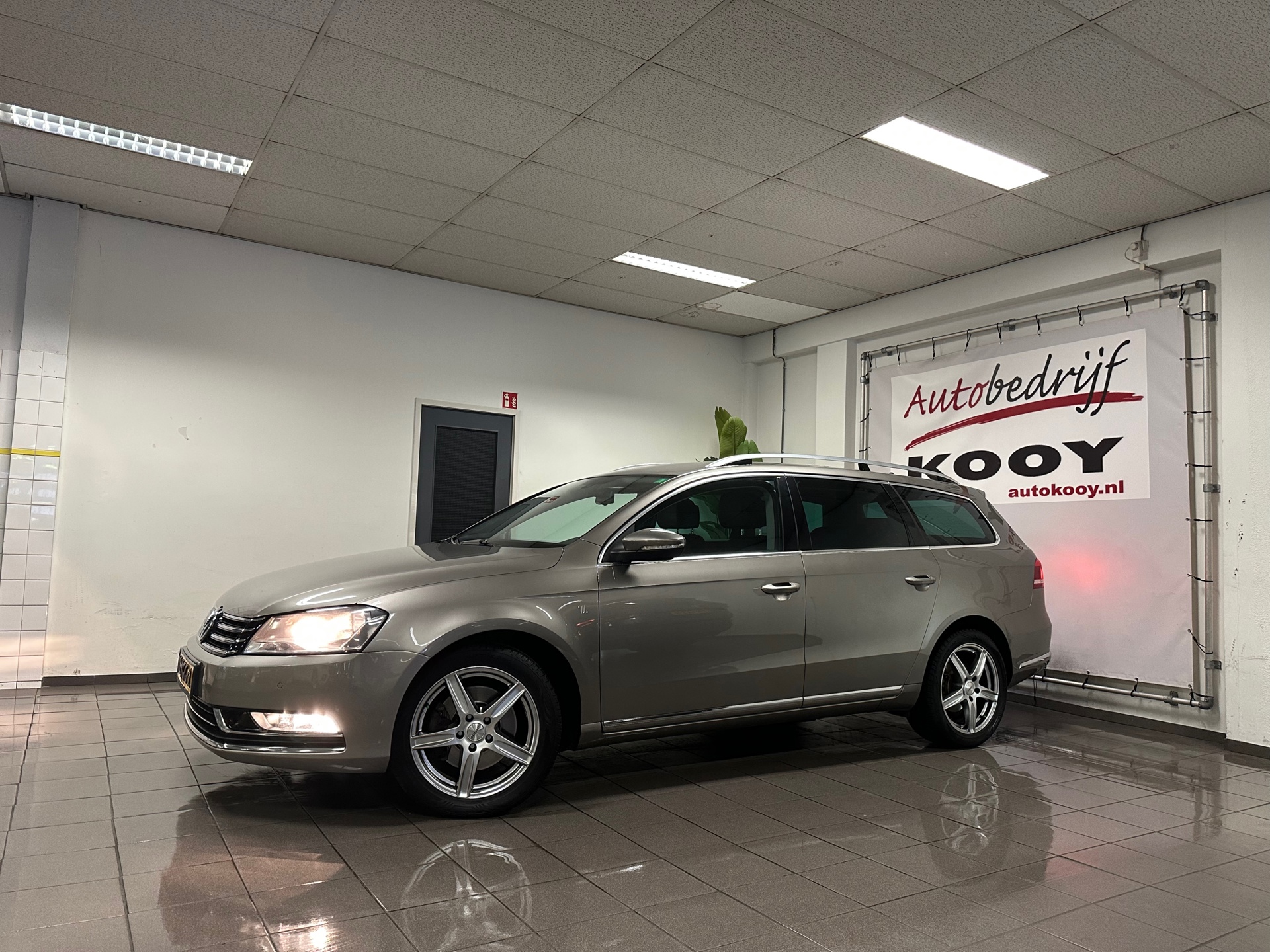 https://www.autokooy.nl//xml/images/42840223-9.JPG