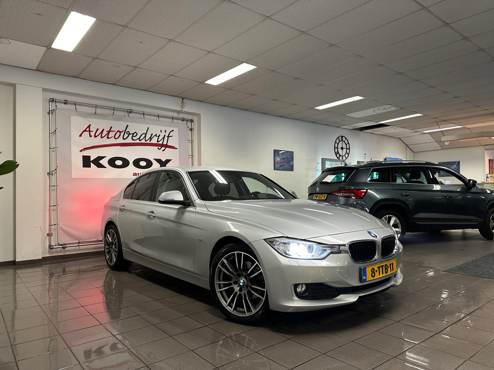 https://www.autokooy.nl//xml/images/42923486-7.JPG