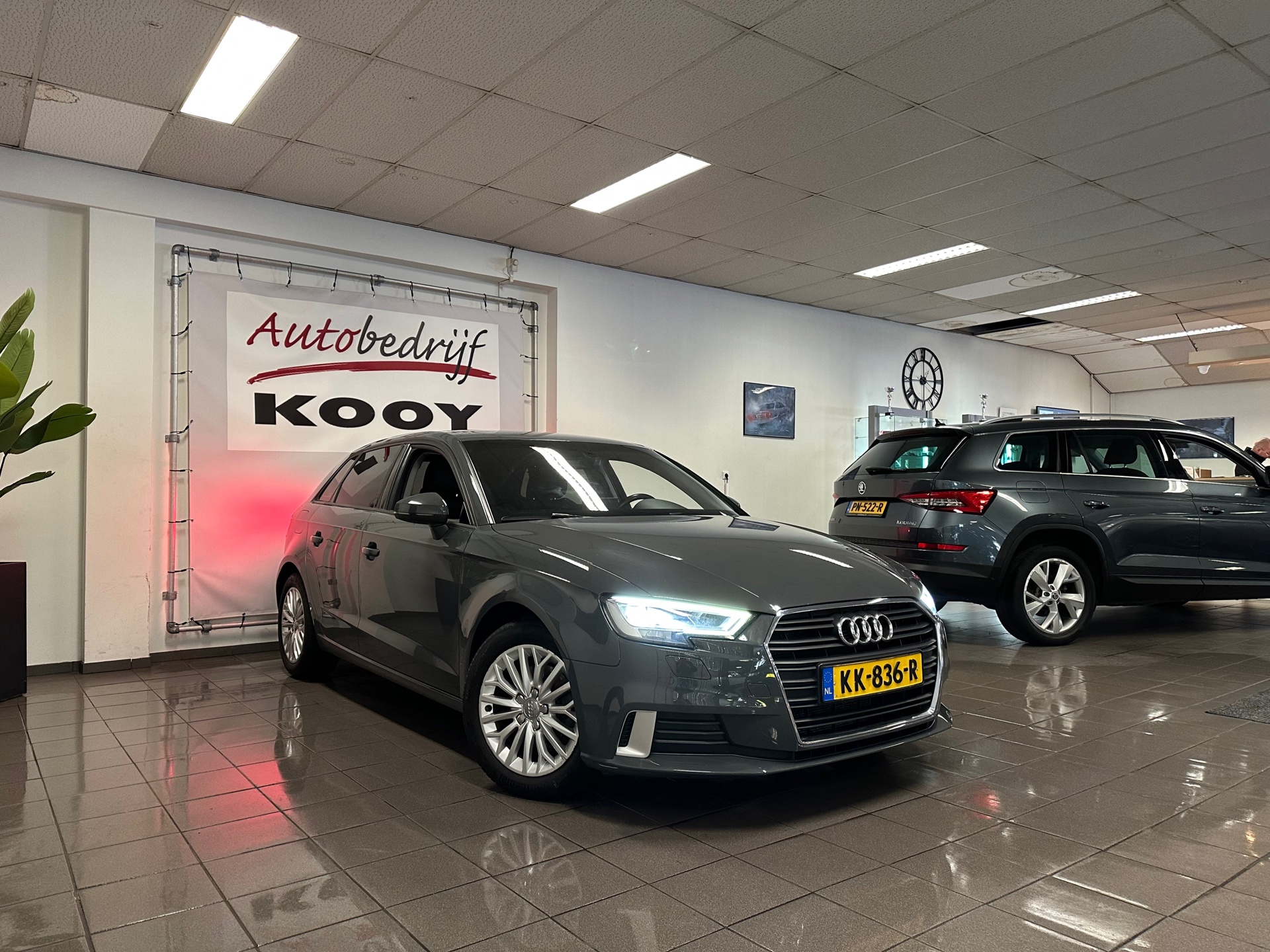 https://www.autokooy.nl//xml/images/42996478-7.JPG