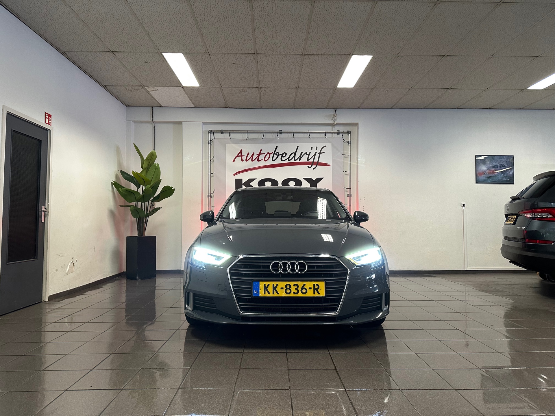 https://www.autokooy.nl//xml/images/42996478-8.JPG
