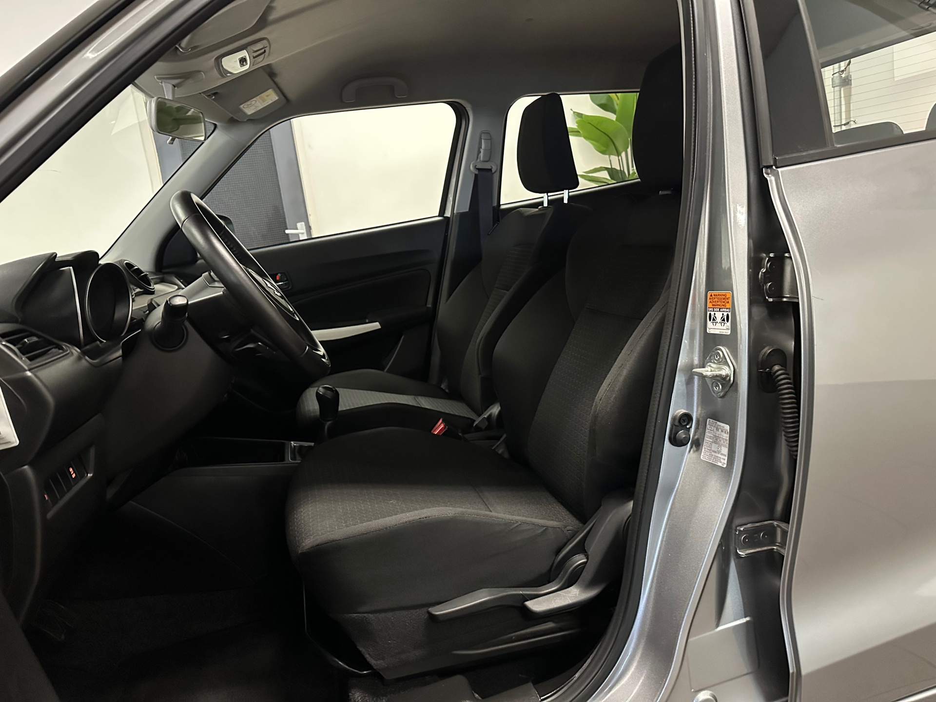 https://www.autokooy.nl//xml/images/43045652-13.JPG