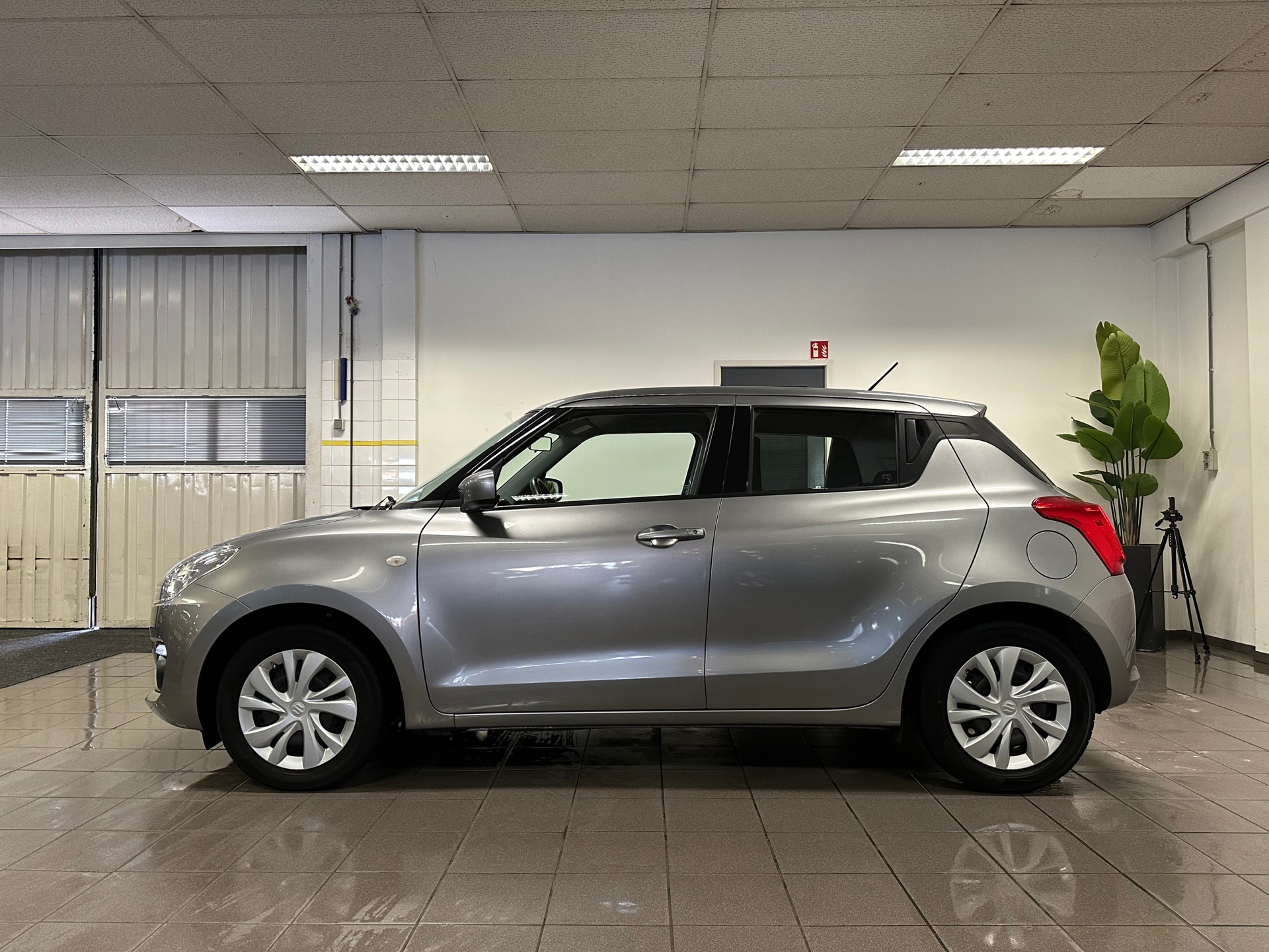 https://www.autokooy.nl//xml/images/43045652-2.JPG