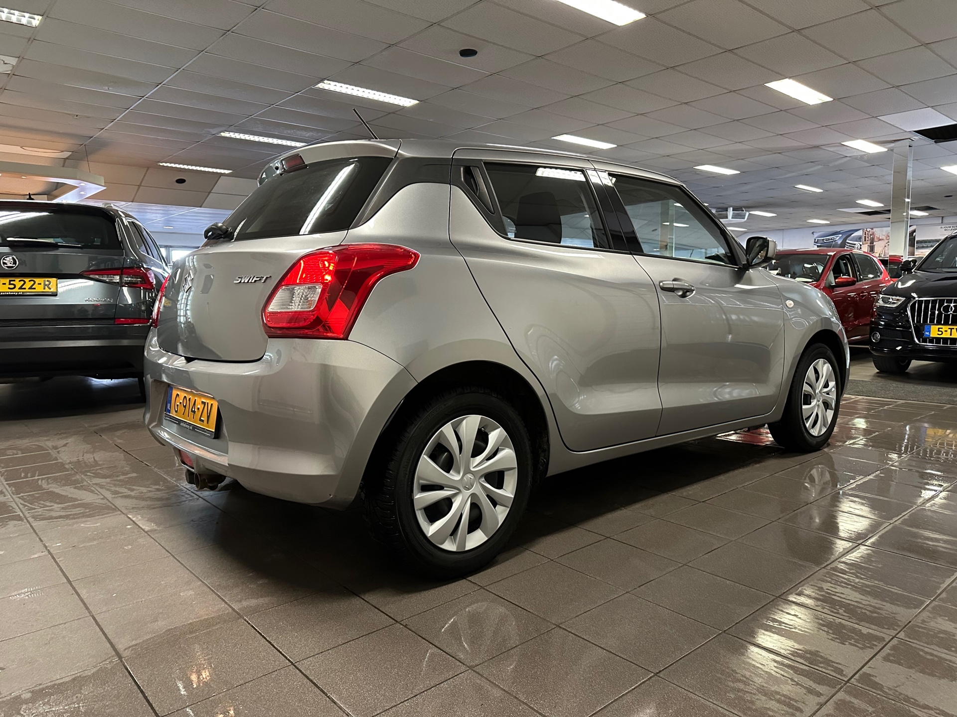 https://www.autokooy.nl//xml/images/43045652-6.JPG