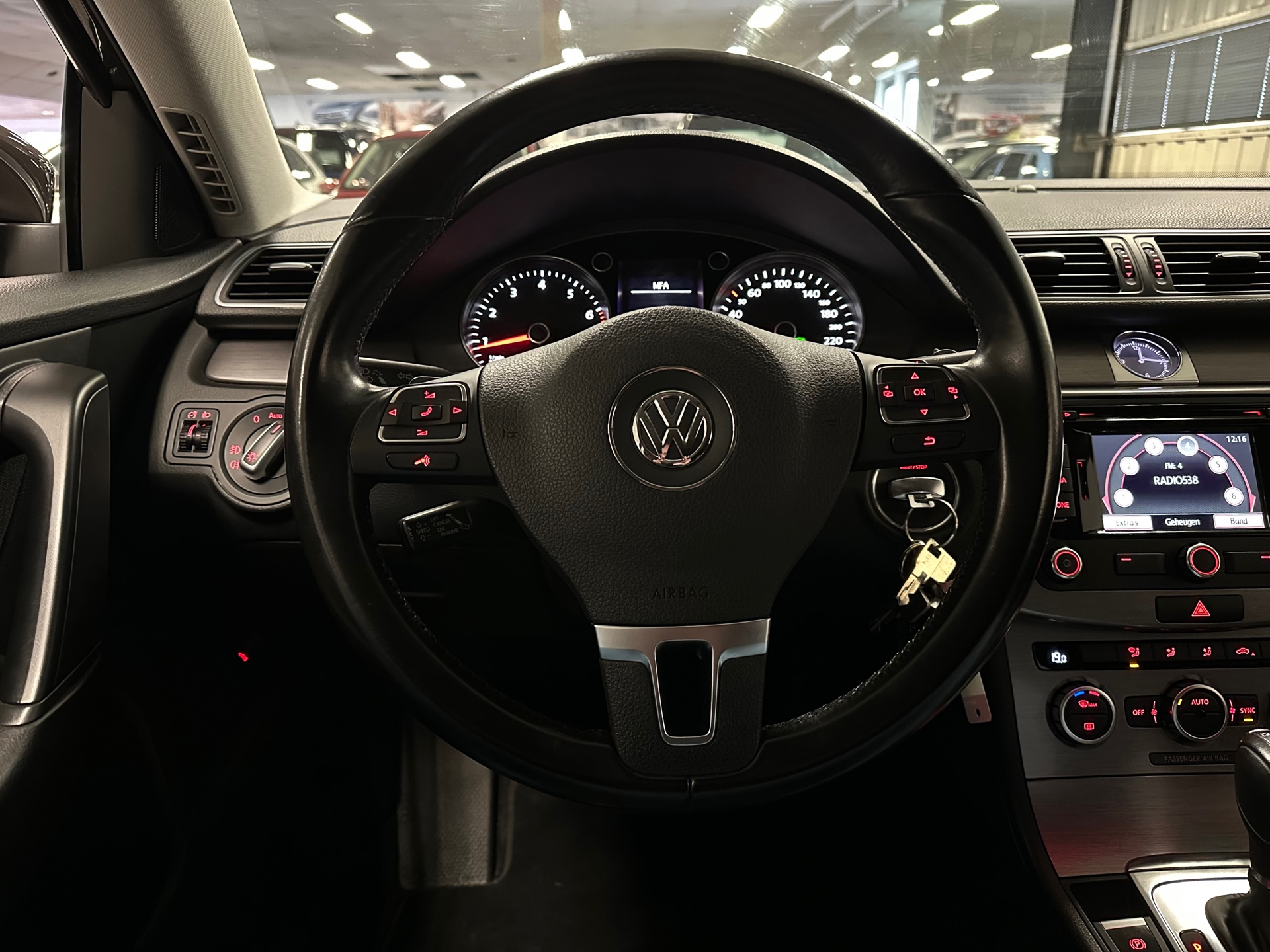 https://www.autokooy.nl//xml/images/43072985-14.JPG
