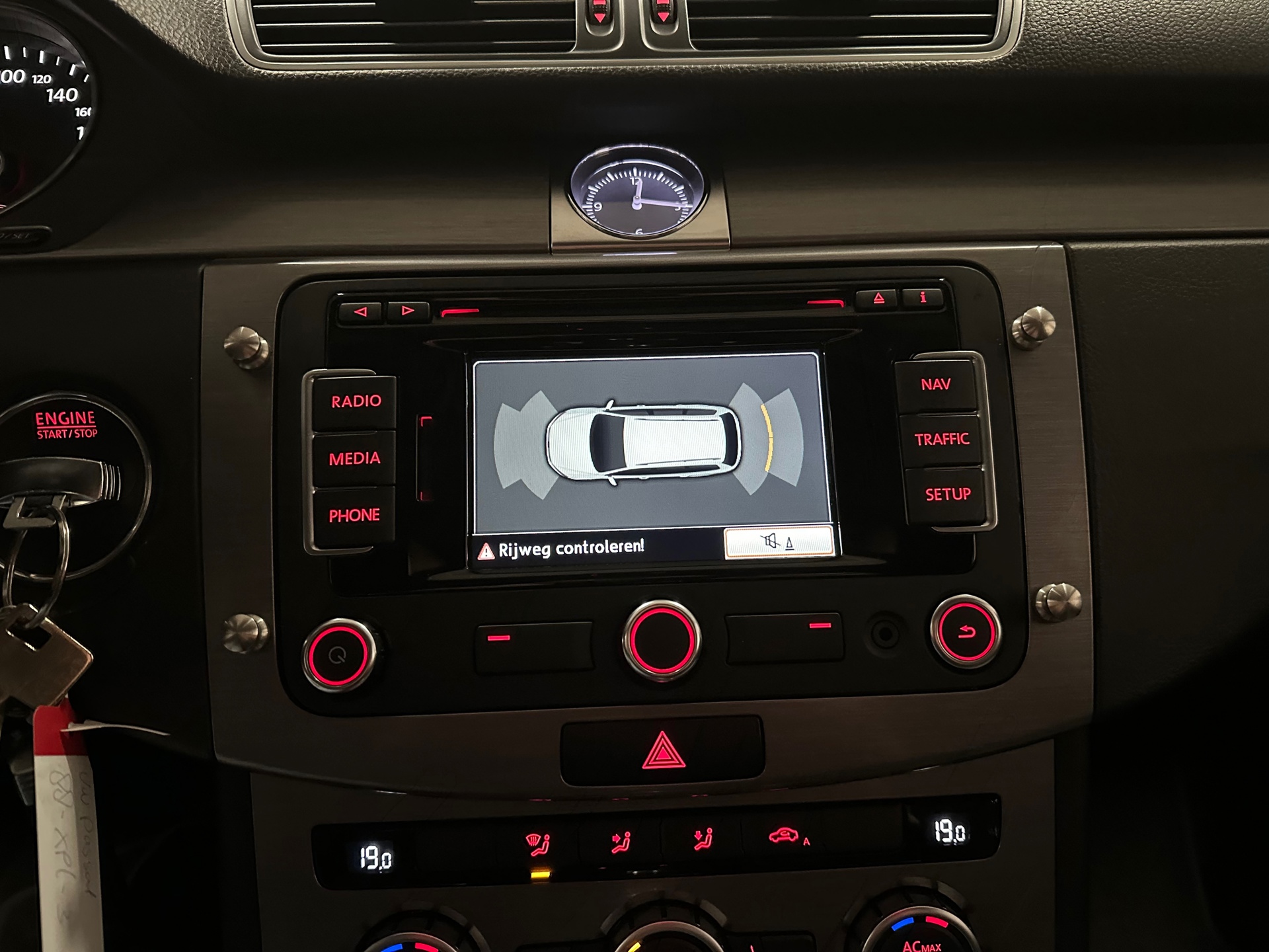 https://www.autokooy.nl//xml/images/43072985-19.JPG