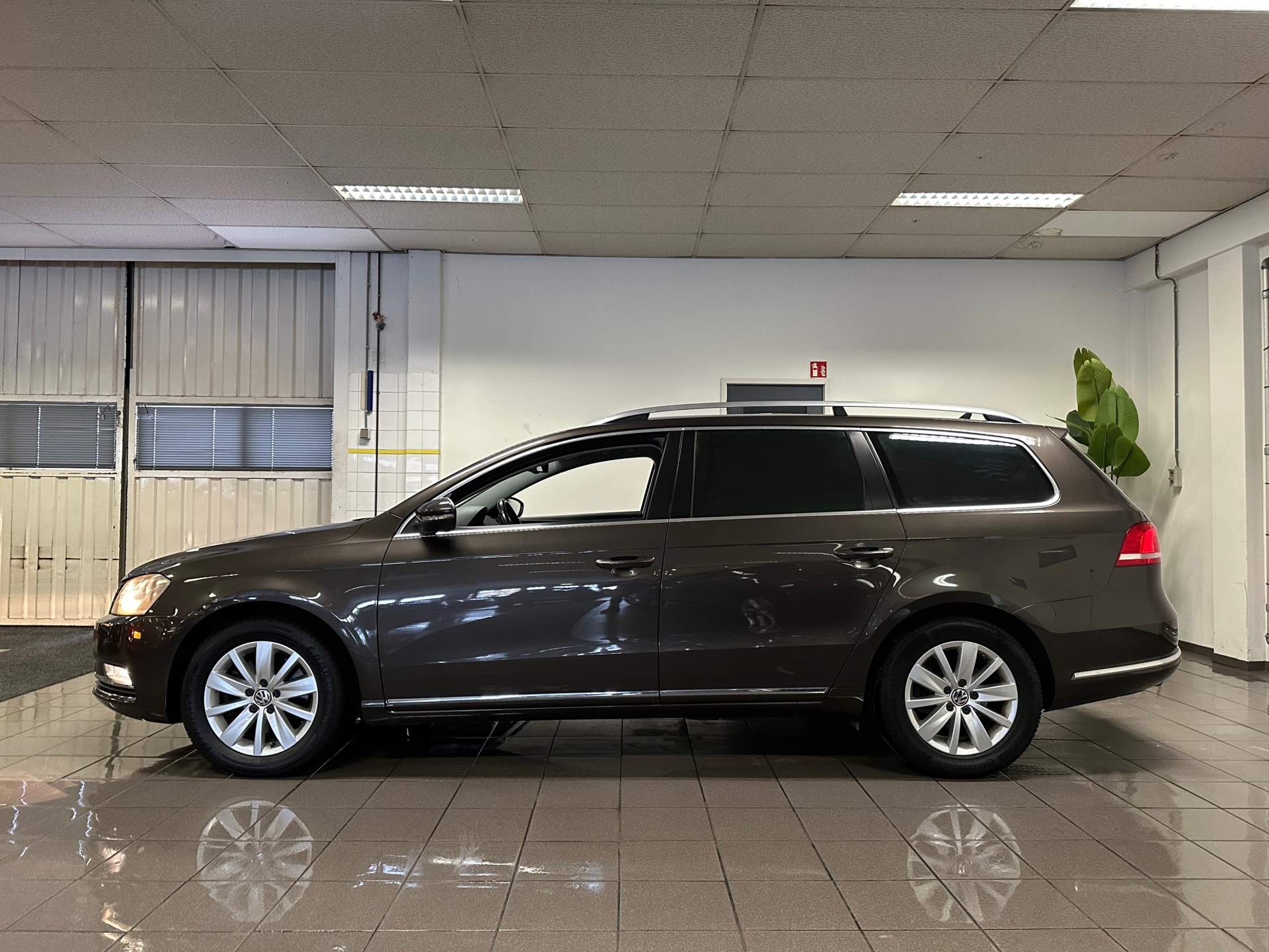 https://www.autokooy.nl//xml/images/43072985-2.JPG