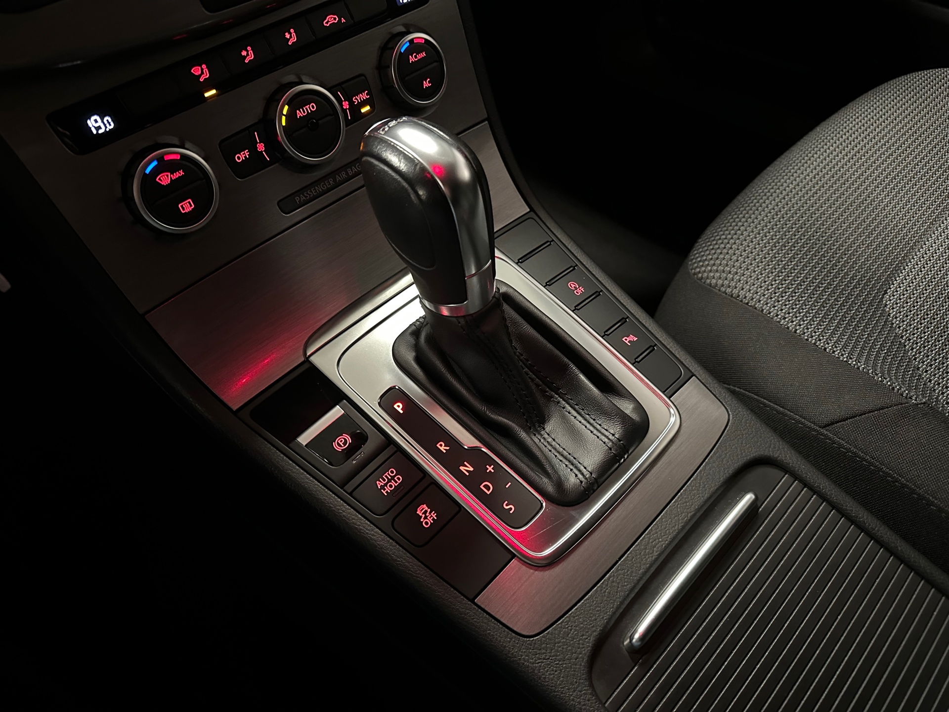 https://www.autokooy.nl//xml/images/43072985-21.JPG