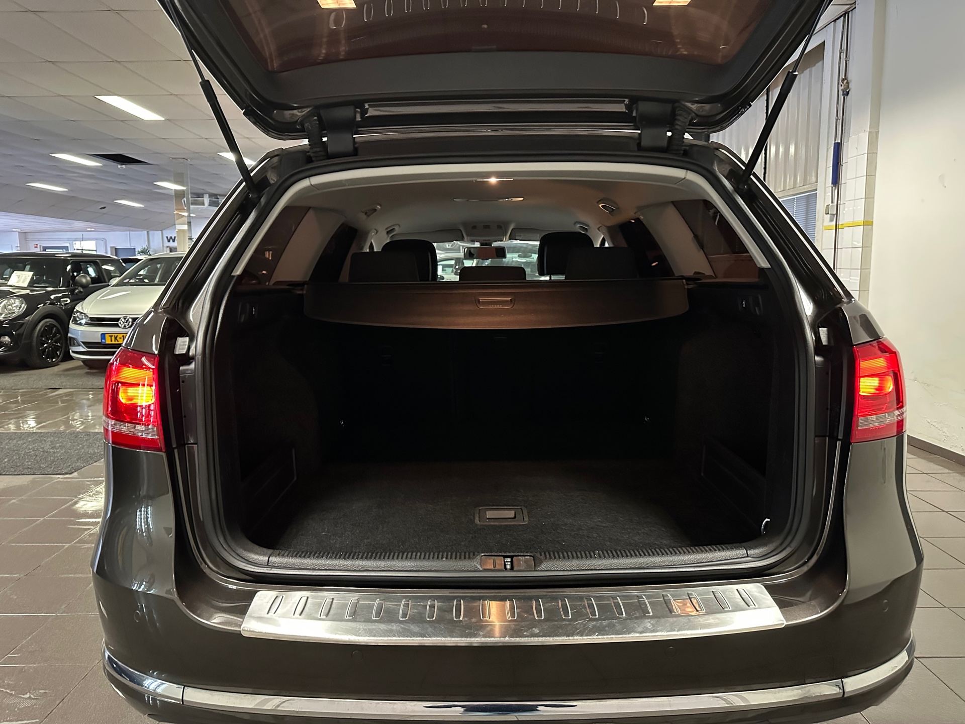 https://www.autokooy.nl//xml/images/43072985-5.JPG