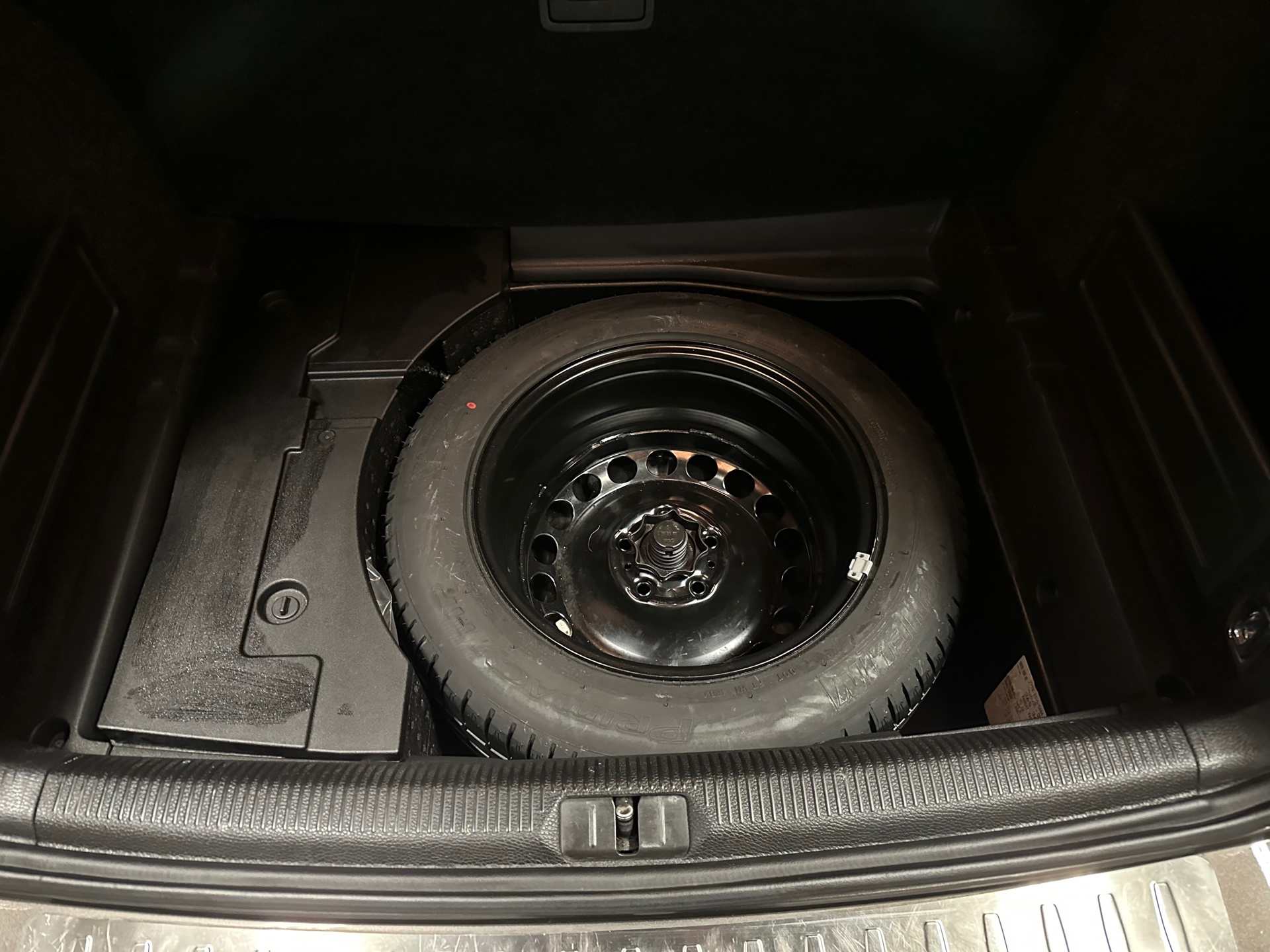 https://www.autokooy.nl//xml/images/43072985-6.JPG