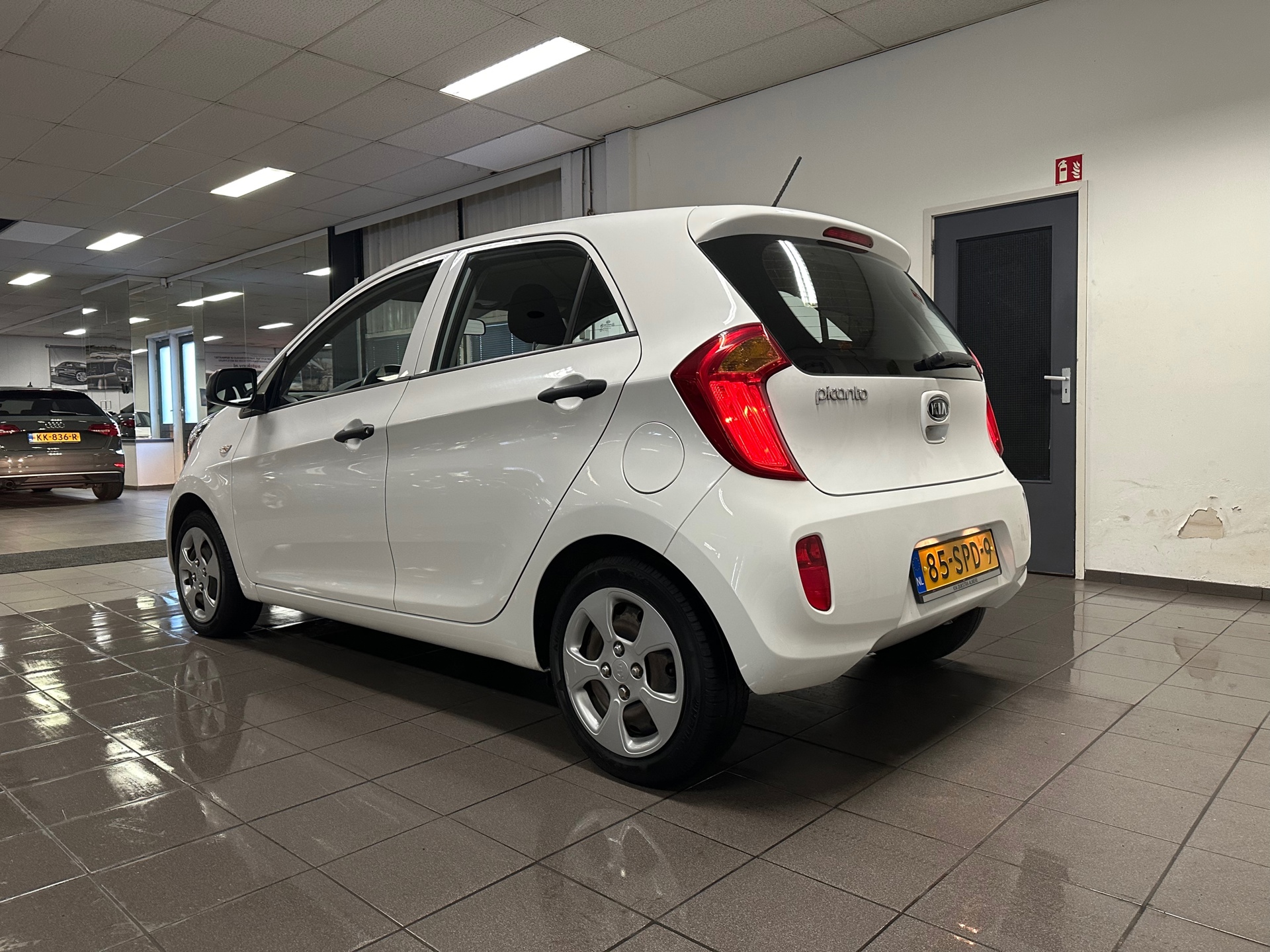 https://www.autokooy.nl//xml/images/43143719-3.JPG