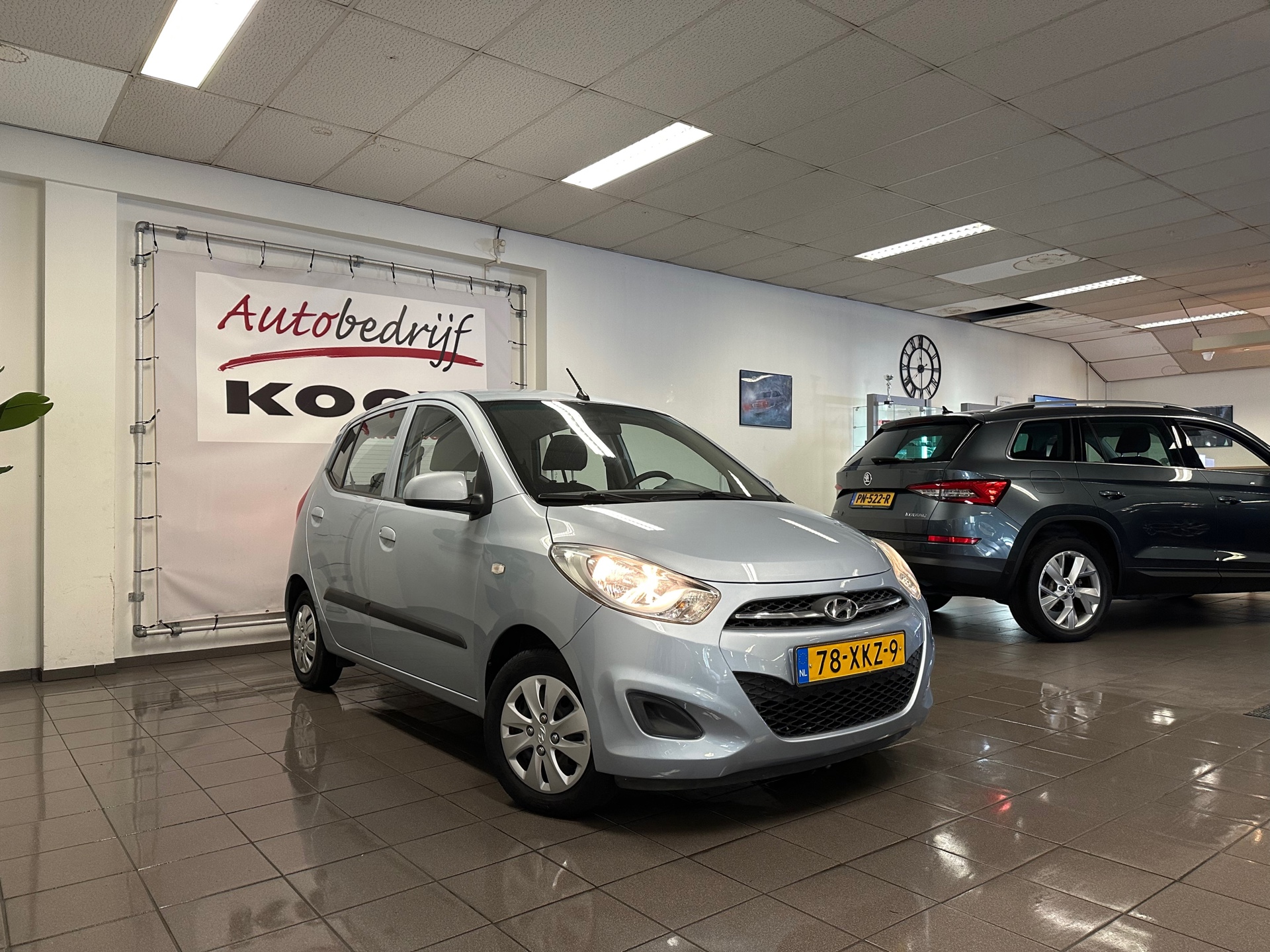 https://www.autokooy.nl//xml/images/43198010-7.JPG