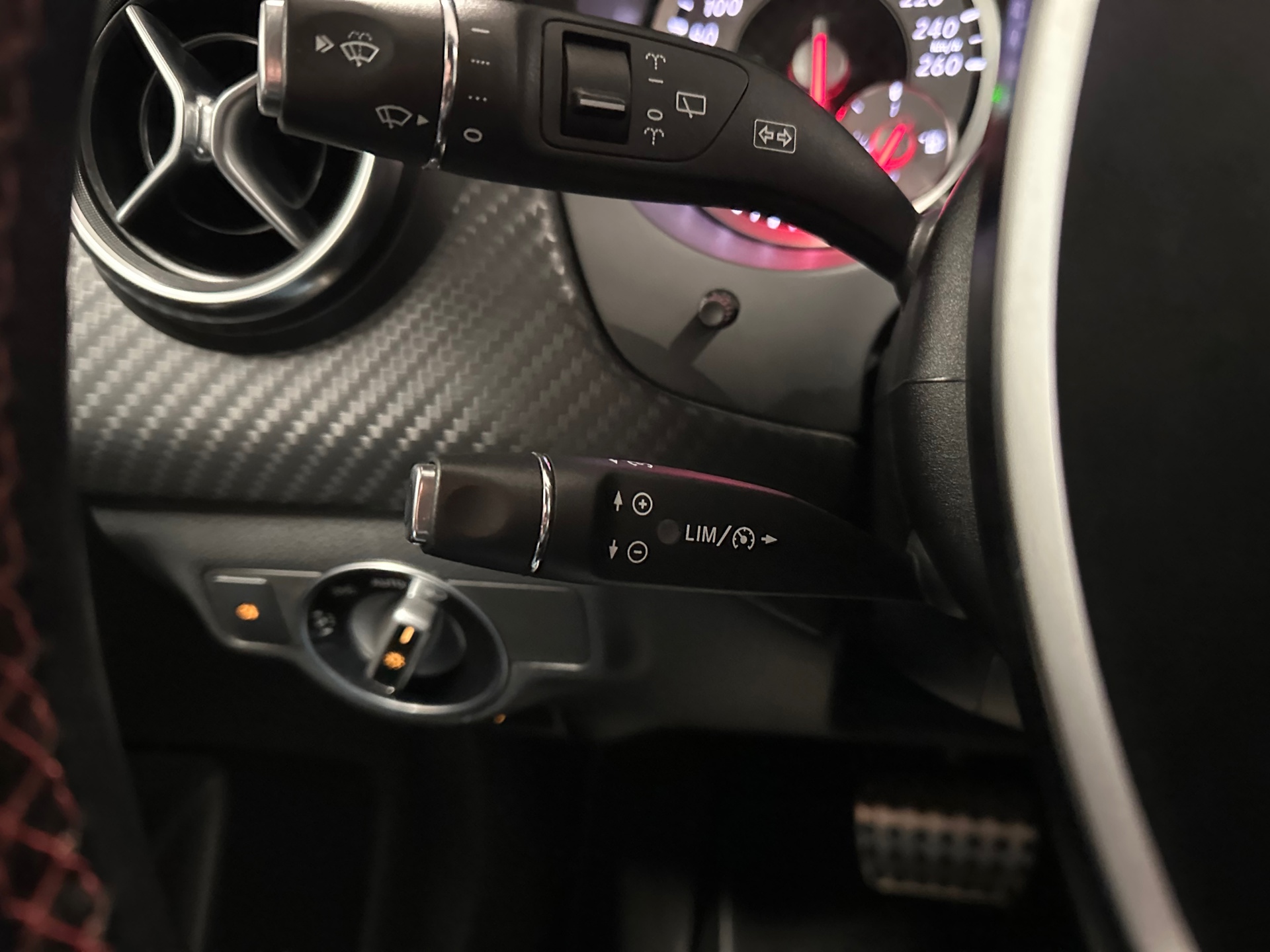 https://www.autokooy.nl//xml/images/43257855-15.JPG