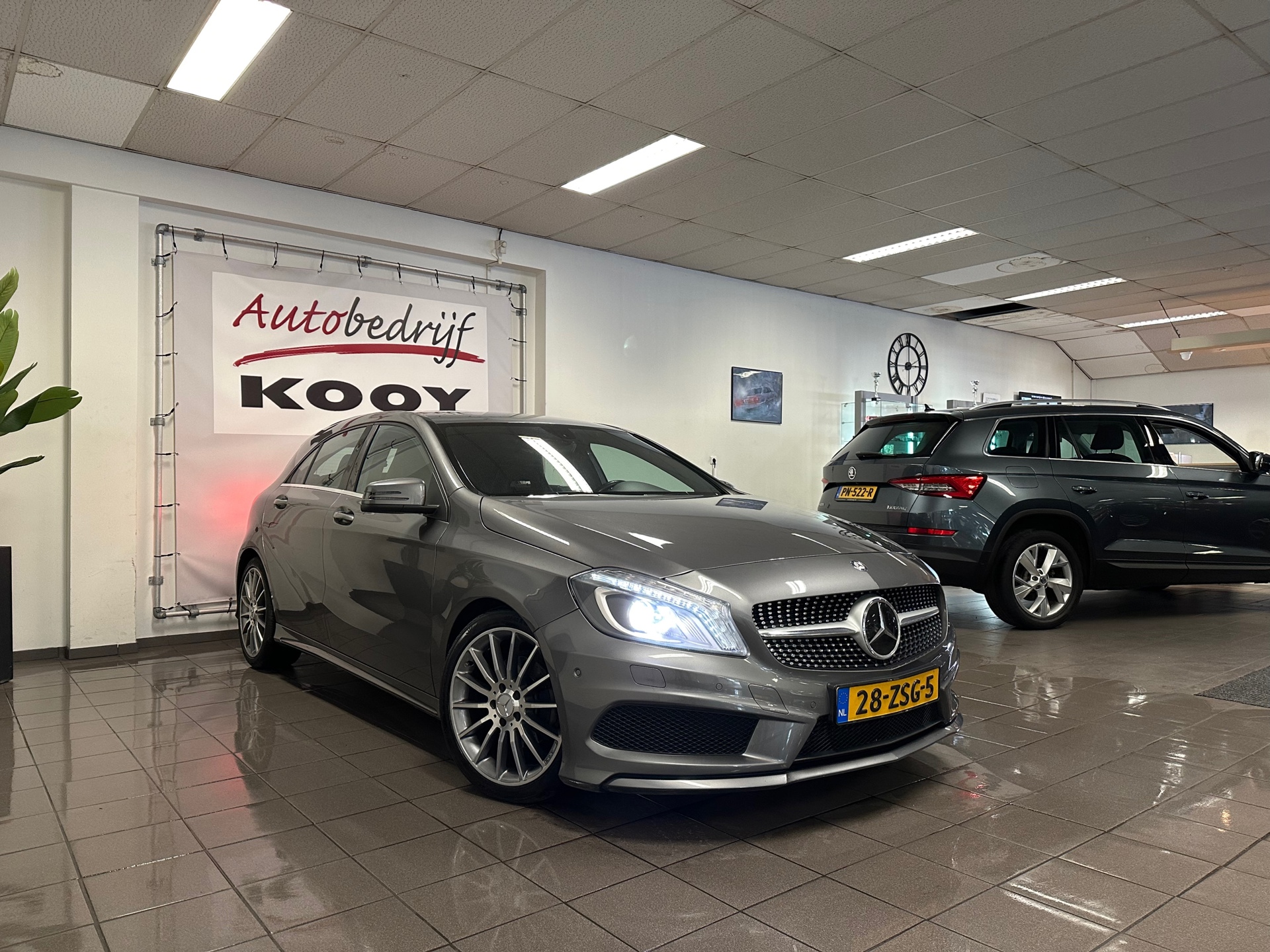 https://www.autokooy.nl//xml/images/43257855-7.JPG
