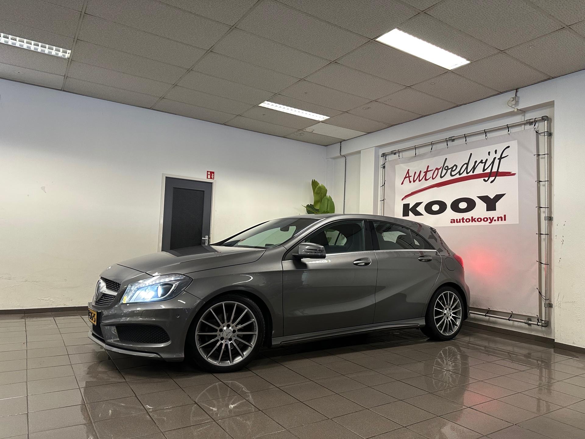 https://www.autokooy.nl//xml/images/43257855-9.JPG