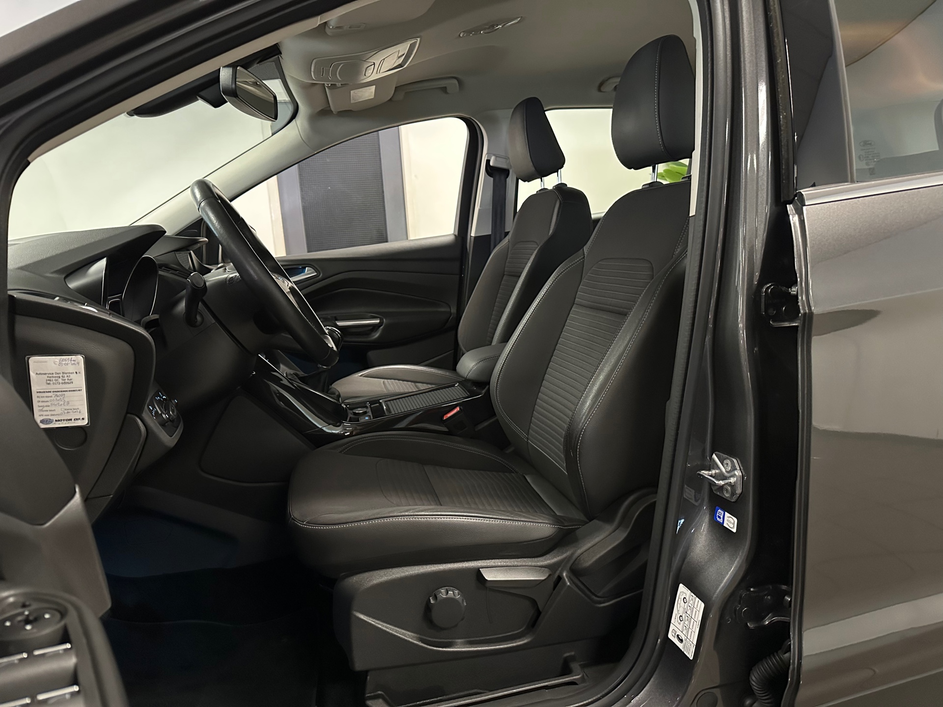https://www.autokooy.nl//xml/images/43321955-11.JPG