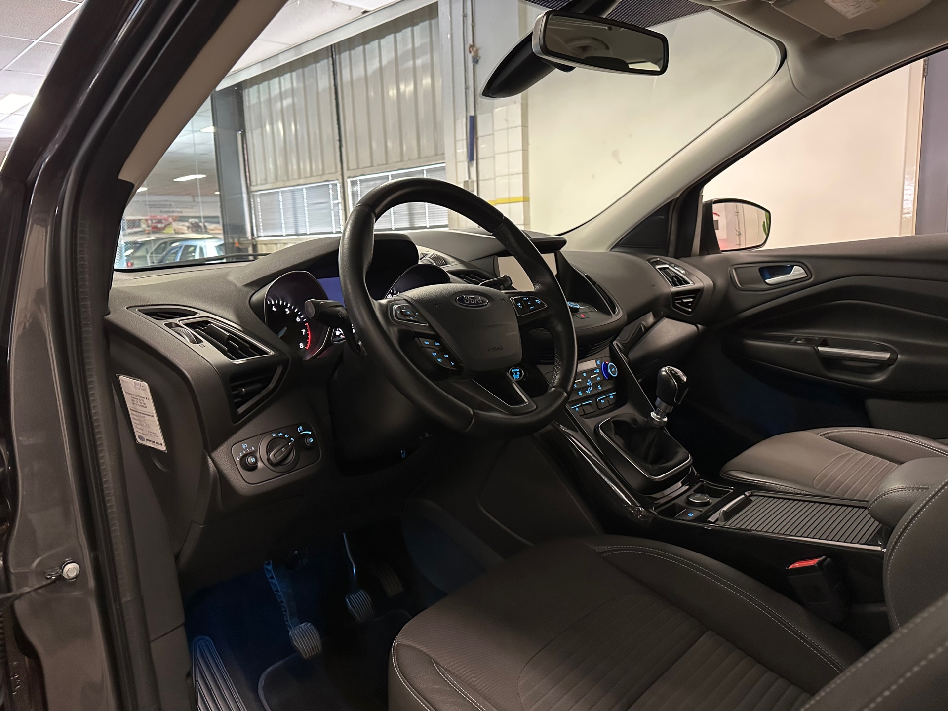 https://www.autokooy.nl//xml/images/43321955-12.JPG