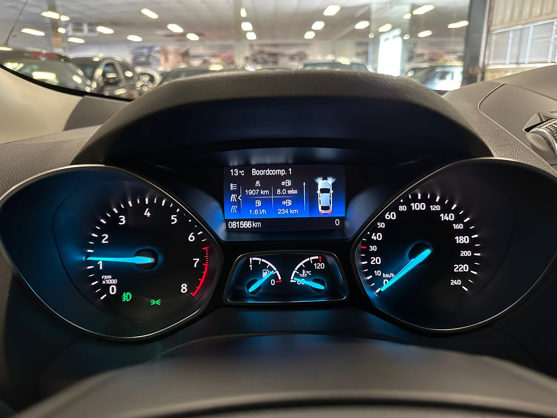 https://www.autokooy.nl//xml/images/43321955-14.JPG