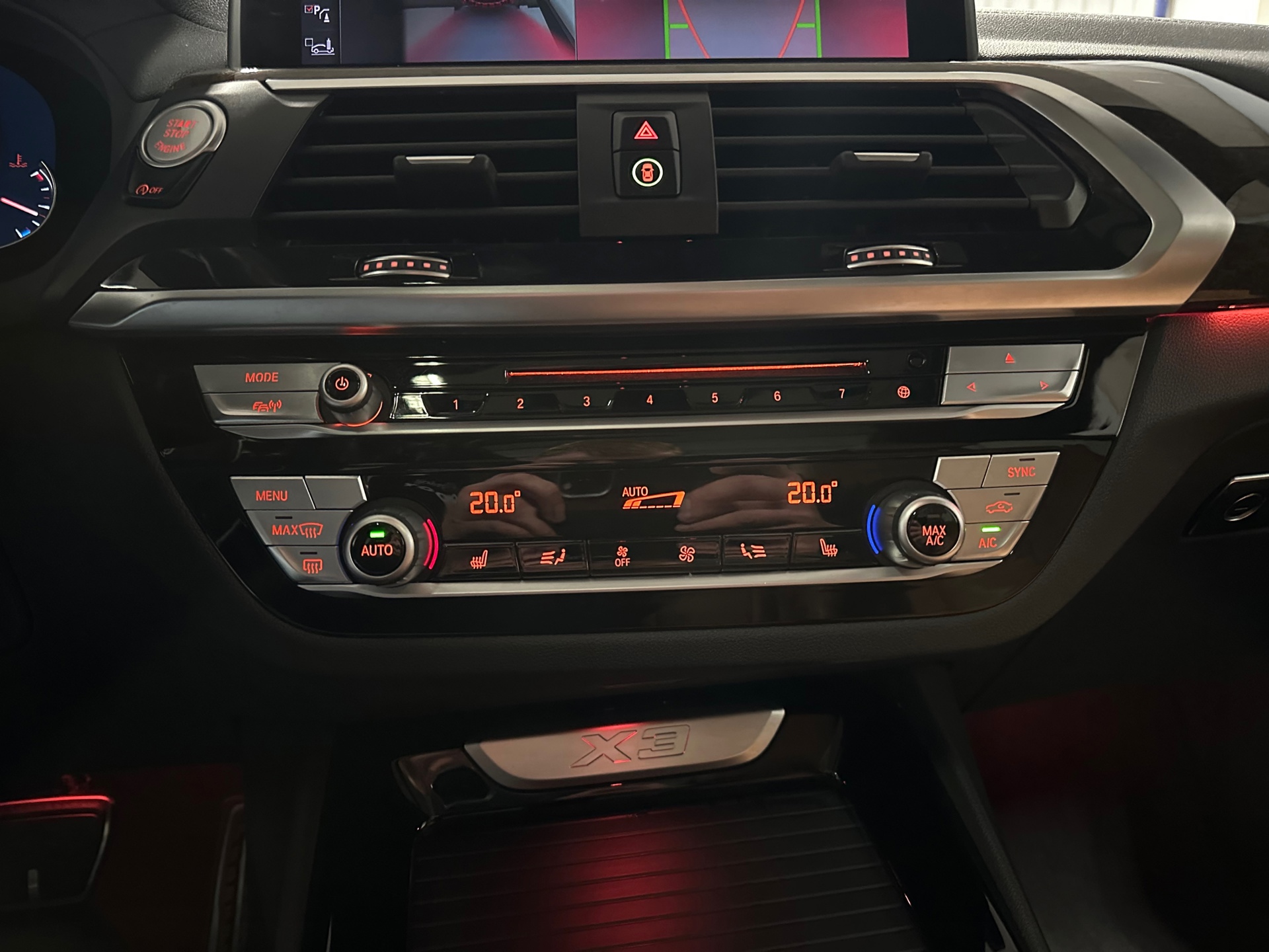 https://www.autokooy.nl//xml/images/43340631-18.JPG
