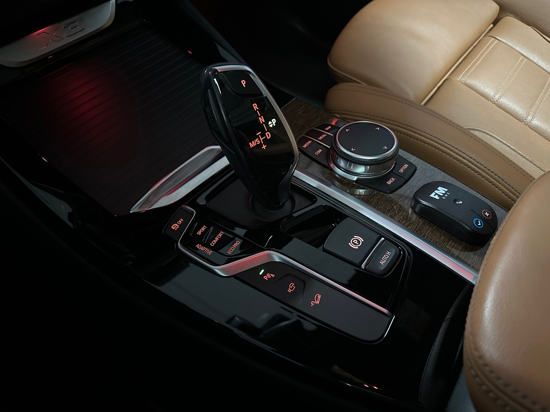 https://www.autokooy.nl//xml/images/43340631-19.JPG