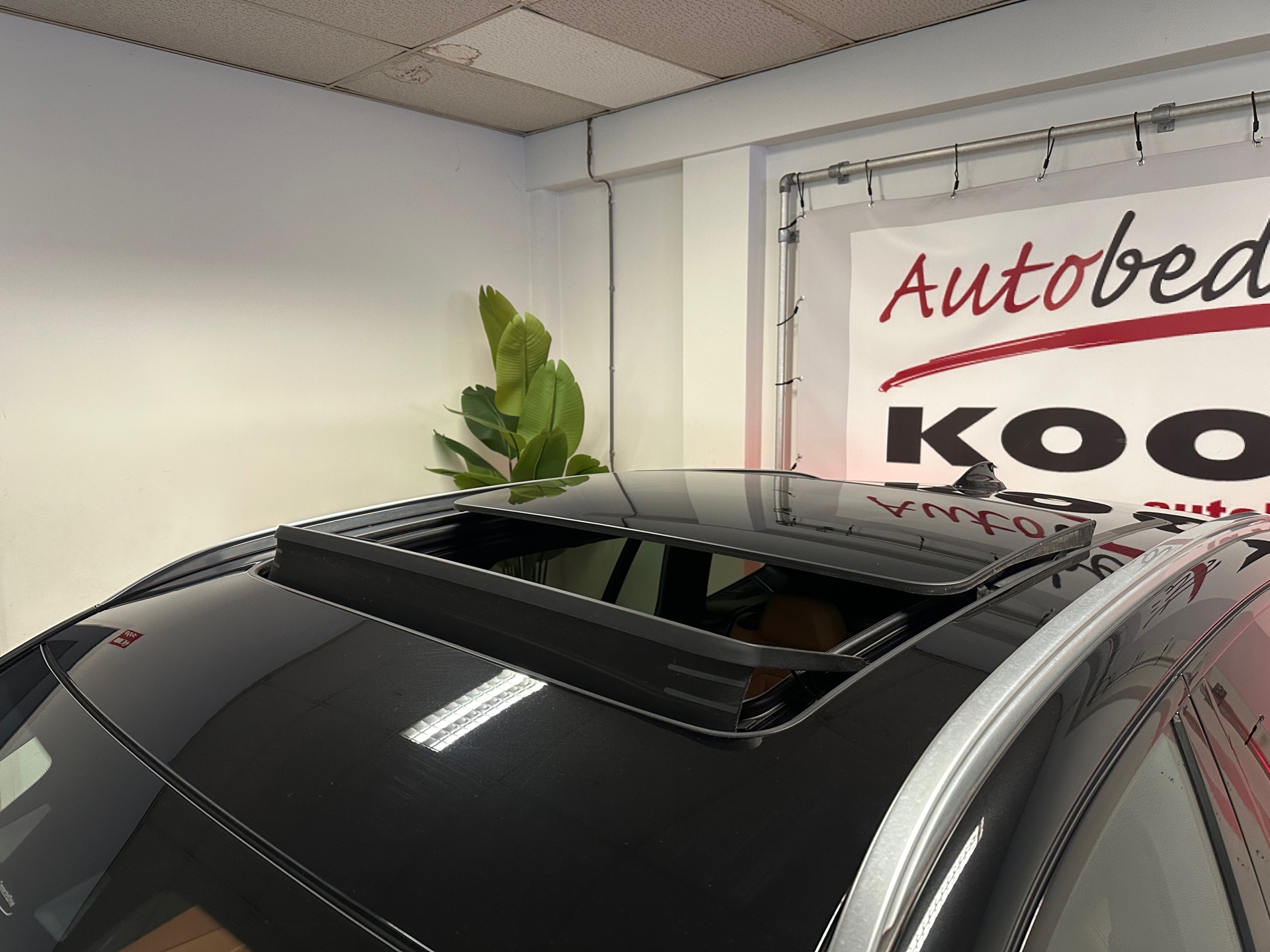 https://www.autokooy.nl//xml/images/43340631-23.JPG