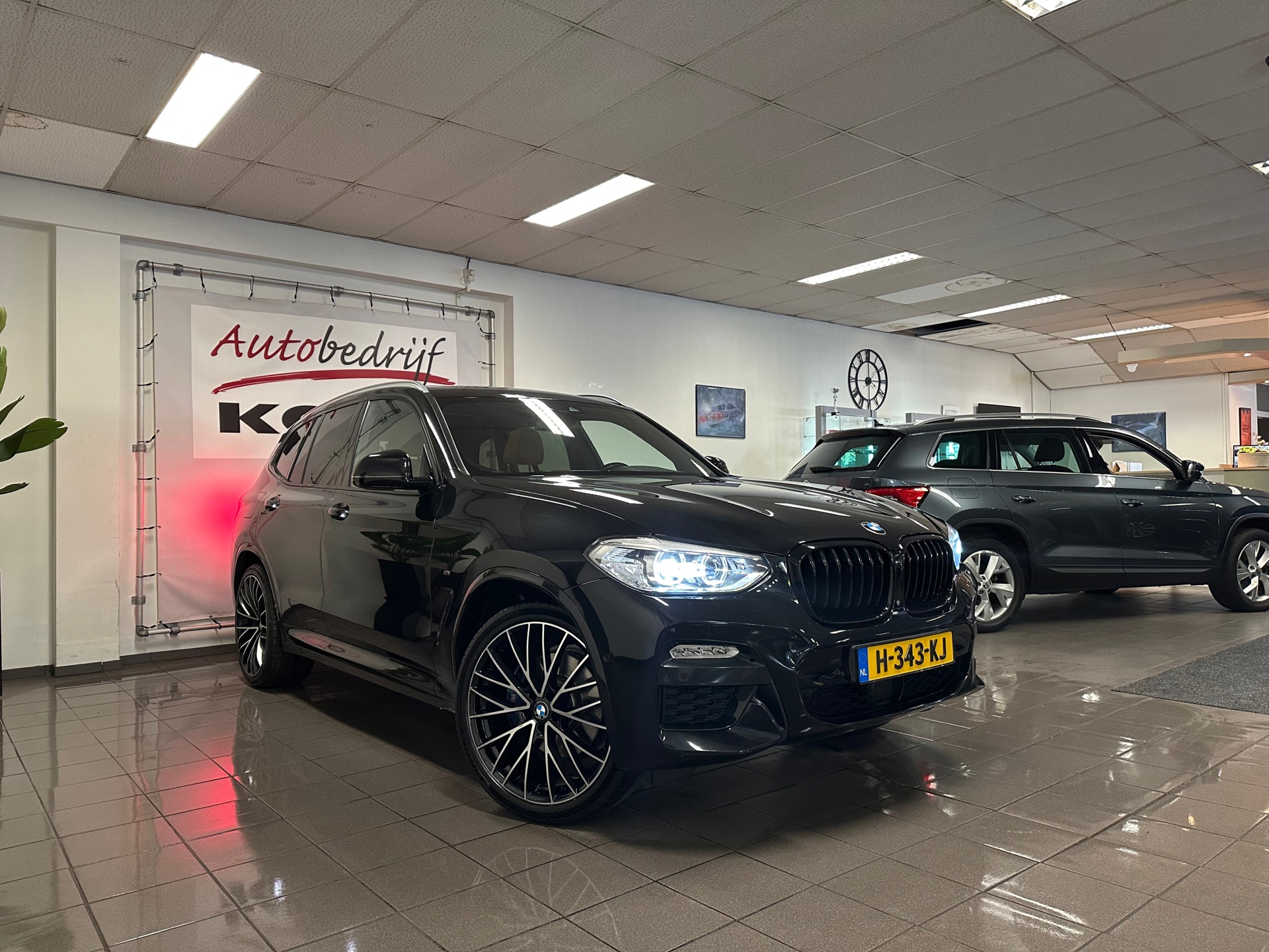 https://www.autokooy.nl//xml/images/43340631-8.JPG