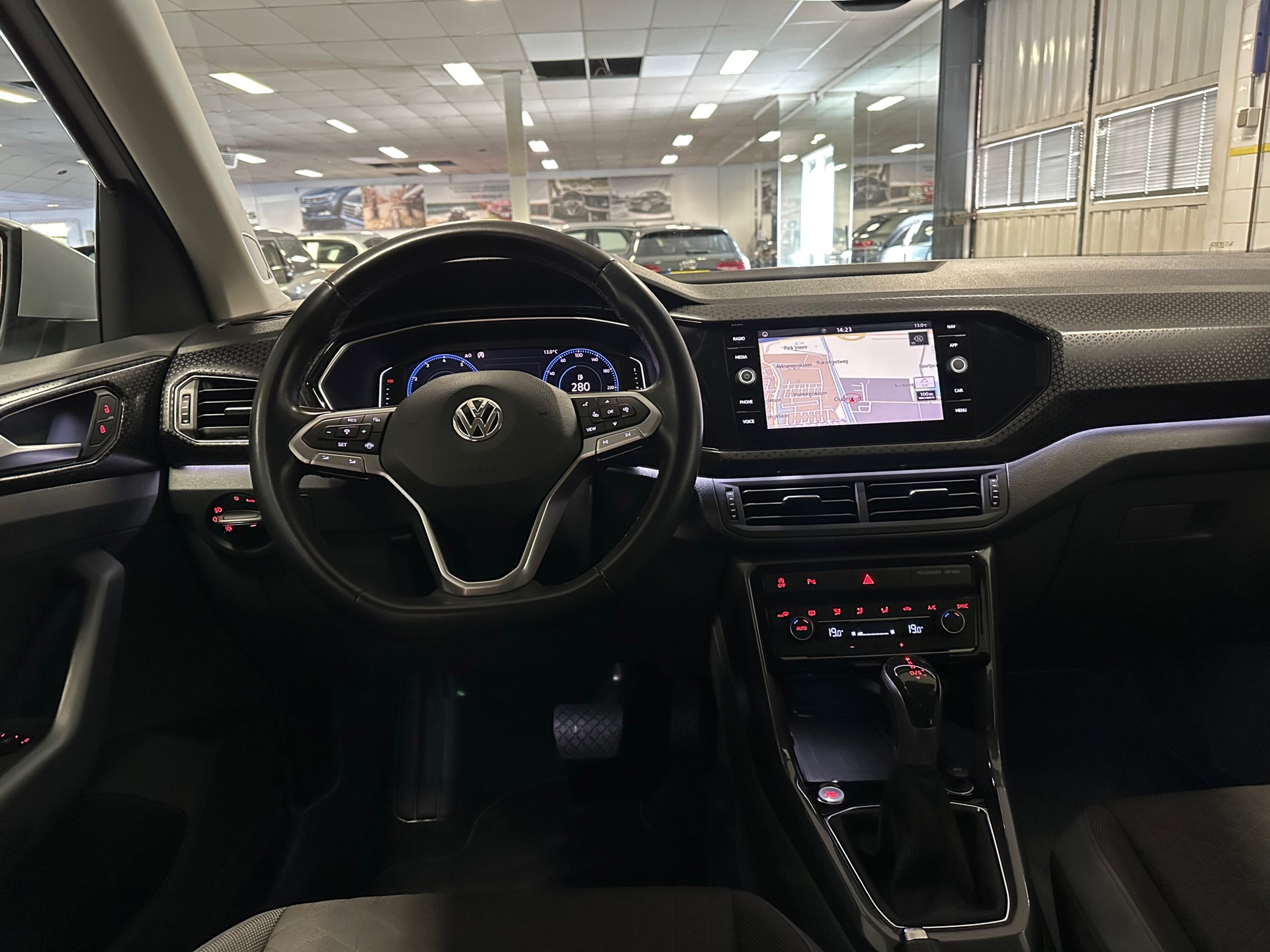 https://www.autokooy.nl//xml/images/43364962-22.JPG