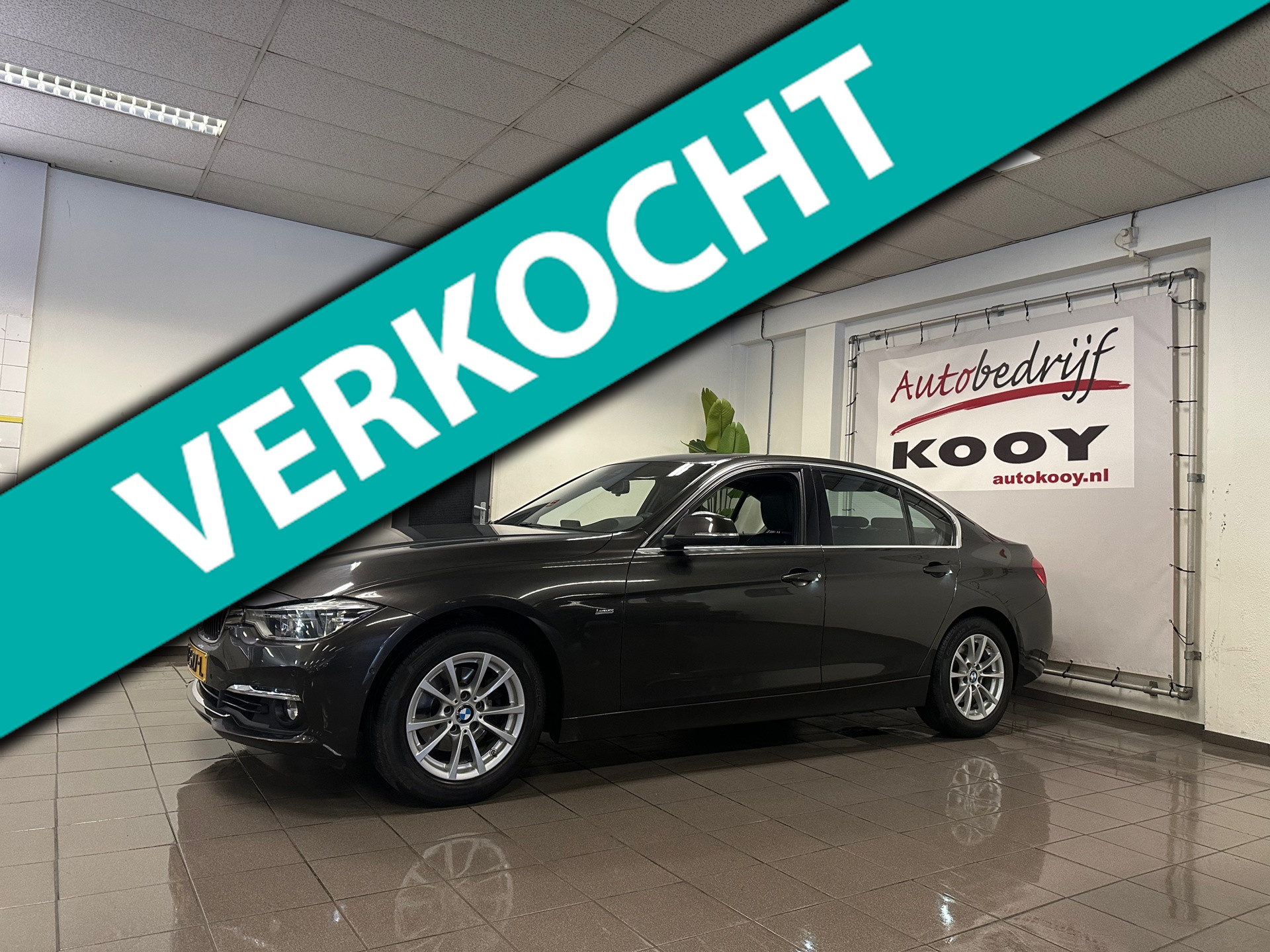 bmw-3-serie-318i-luxury-automaat-camera-afn-trekhaak-xenon-leder-nl-auto-