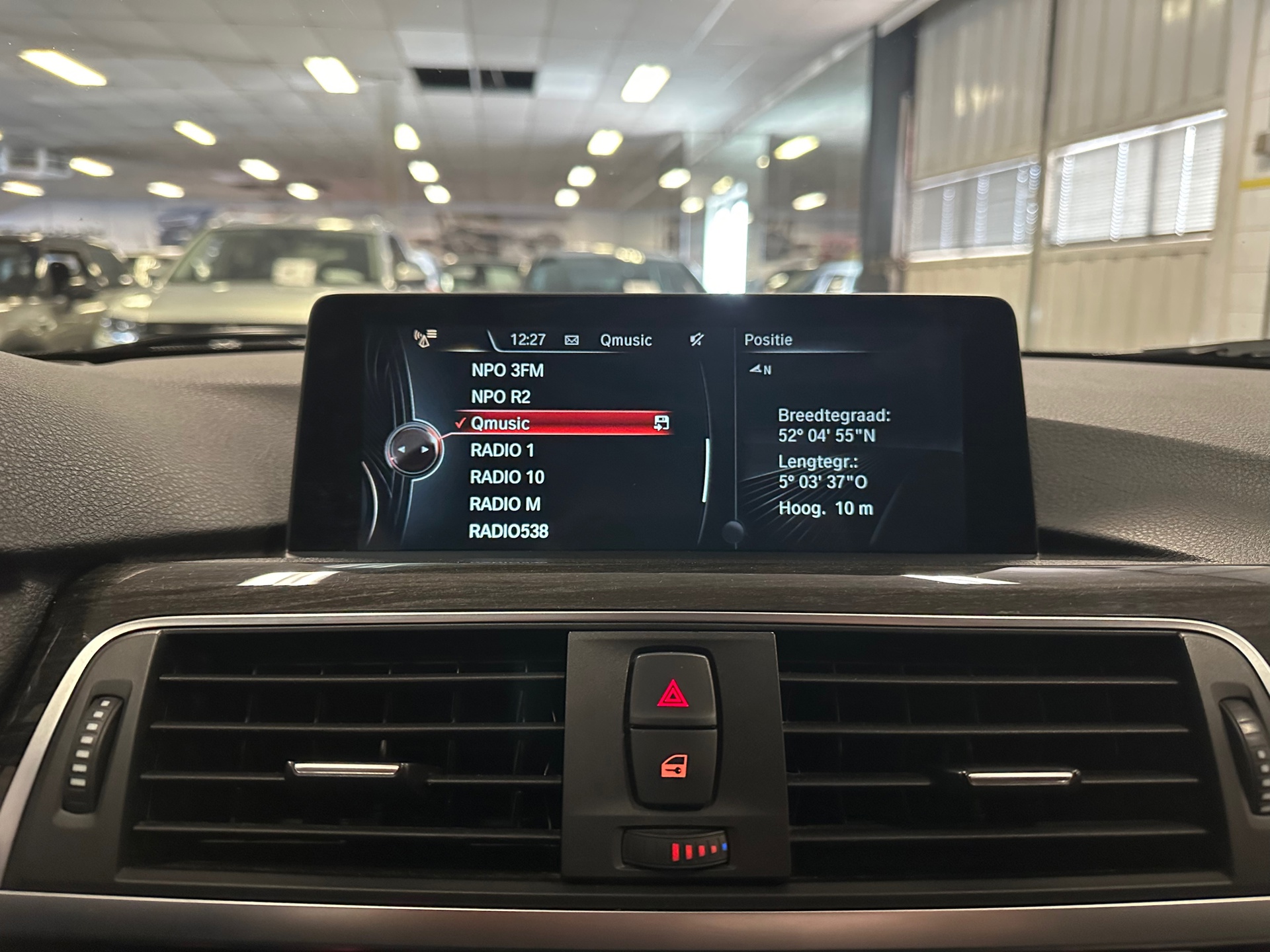 bmw-3-serie-318i-luxury-automaat-camera-afn-trekhaak-xenon-leder-nl-auto-