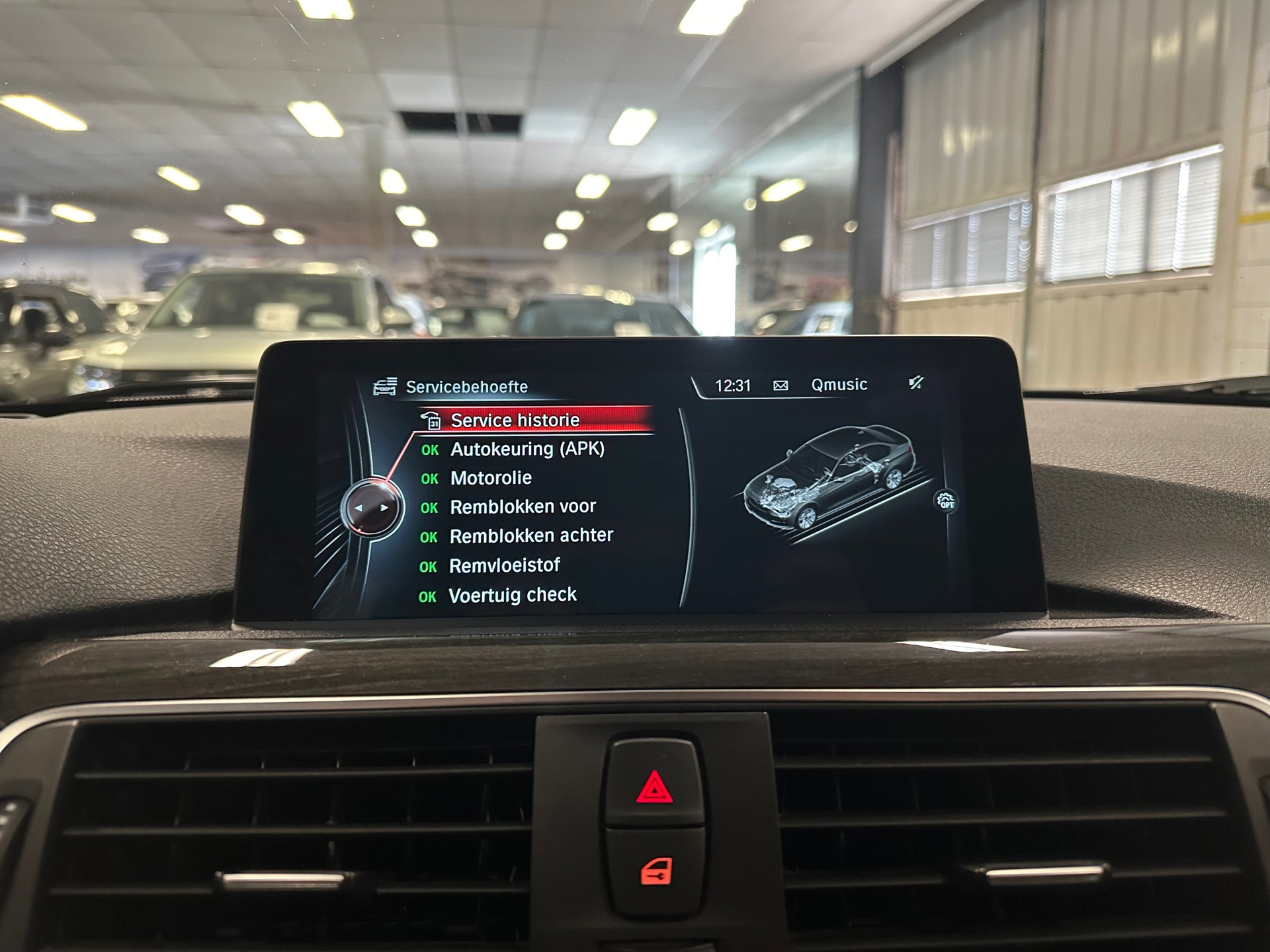 bmw-3-serie-318i-luxury-automaat-camera-afn-trekhaak-xenon-leder-nl-auto-