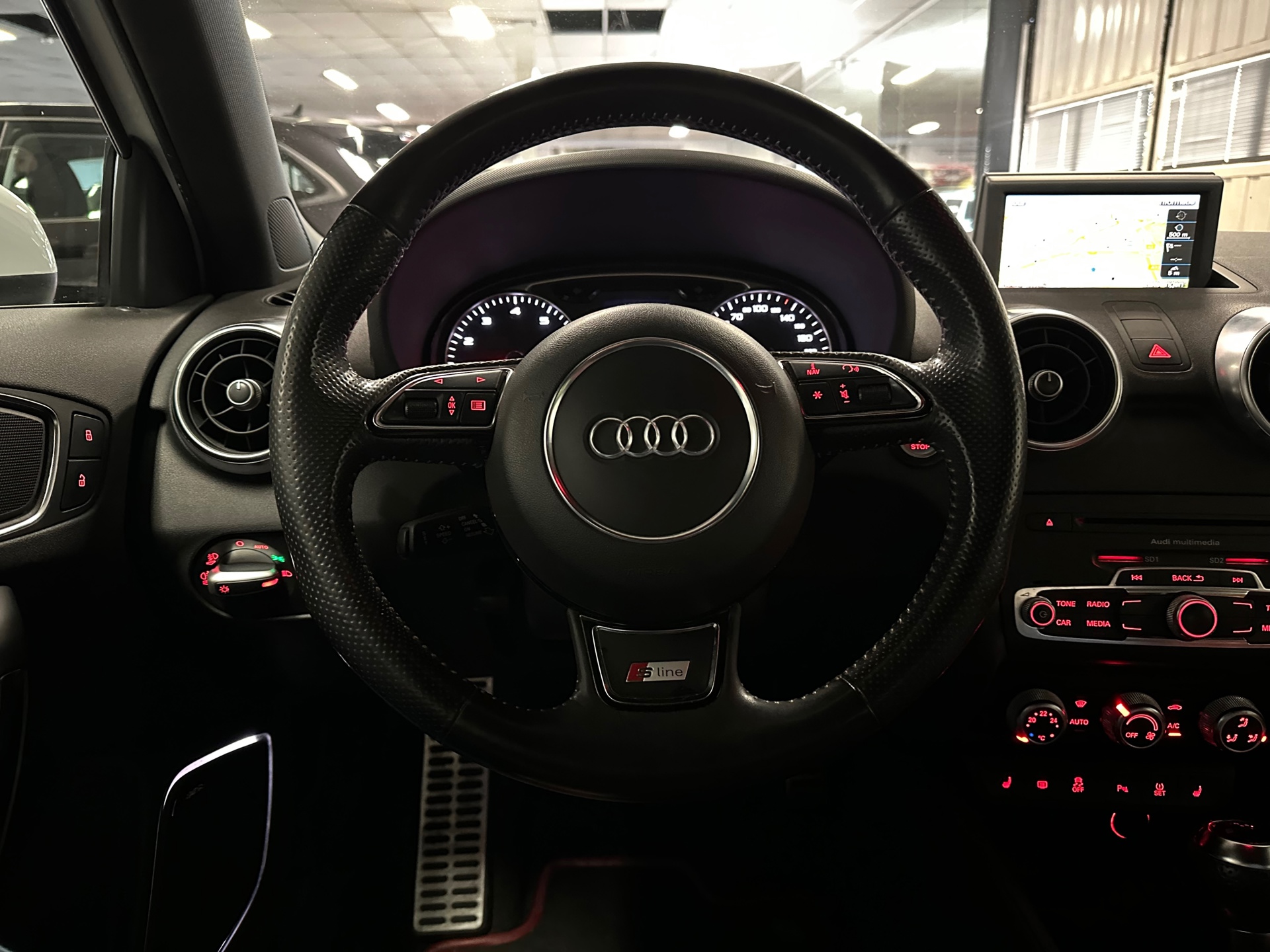 https://www.autokooy.nl//xml/images/43434483-14.JPG