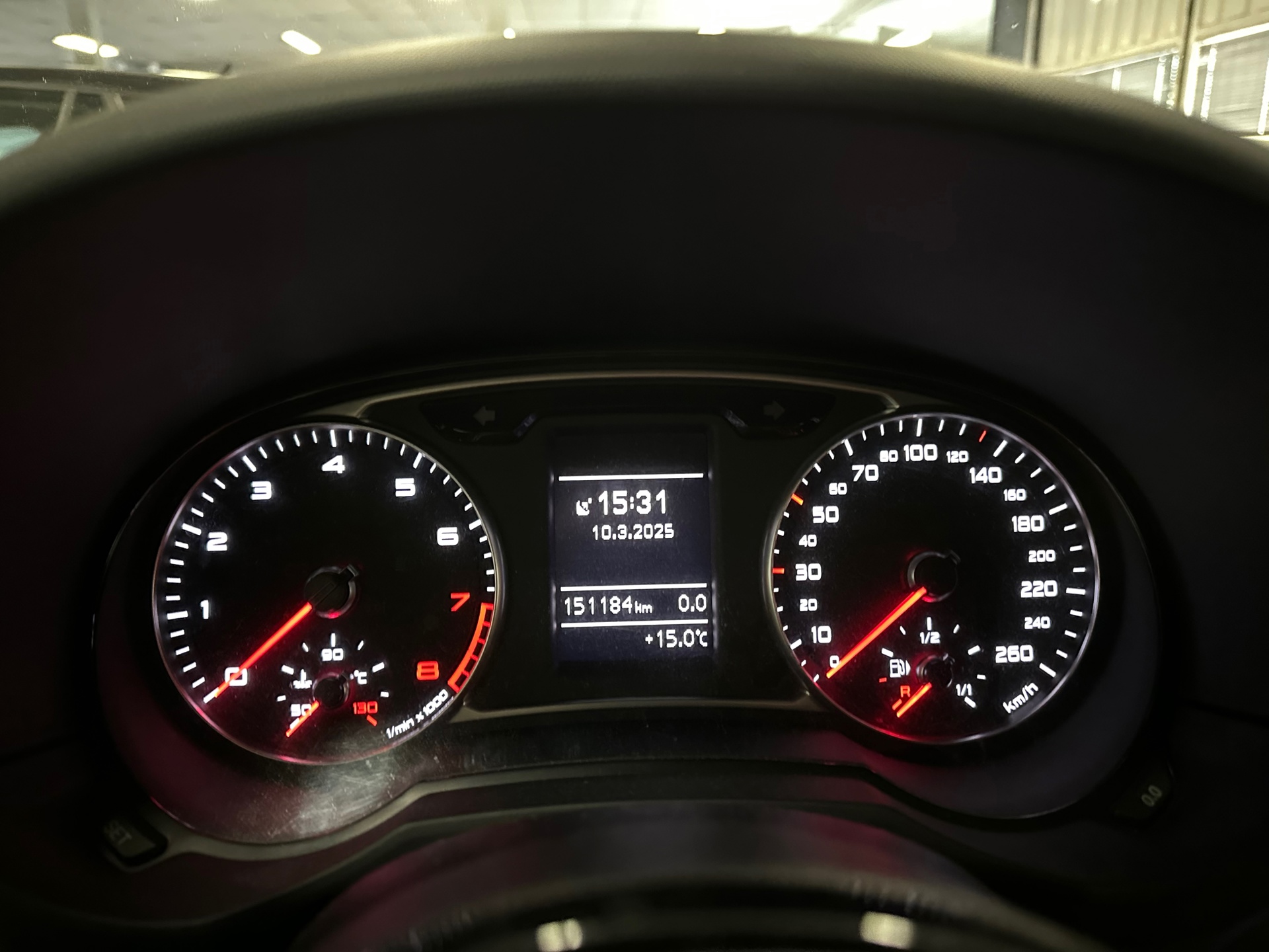 https://www.autokooy.nl//xml/images/43434483-15.JPG