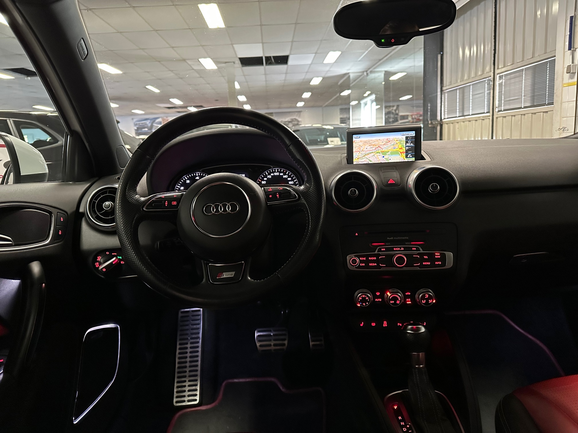https://www.autokooy.nl//xml/images/43434483-22.JPG