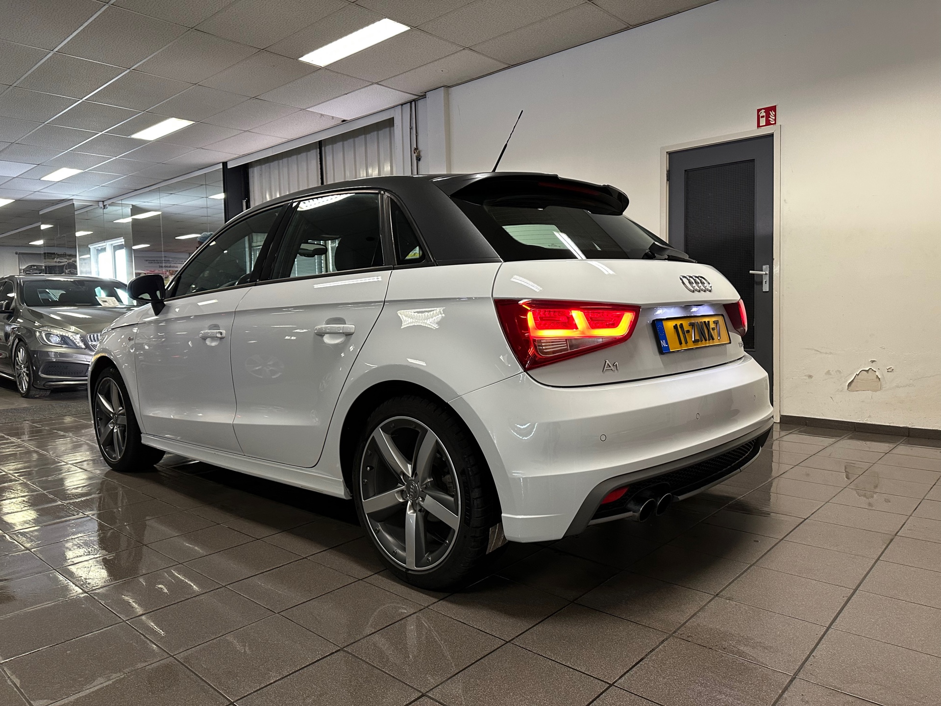 https://www.autokooy.nl//xml/images/43434483-3.JPG