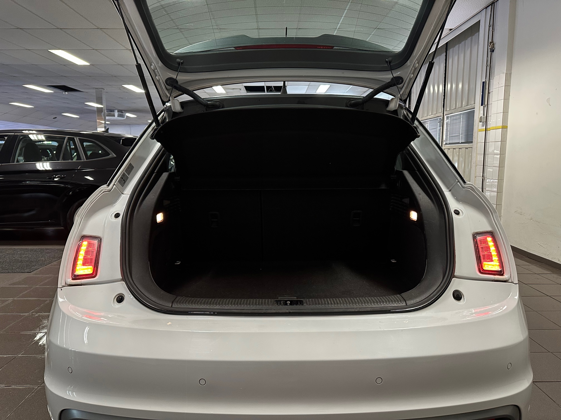 https://www.autokooy.nl//xml/images/43434483-5.JPG