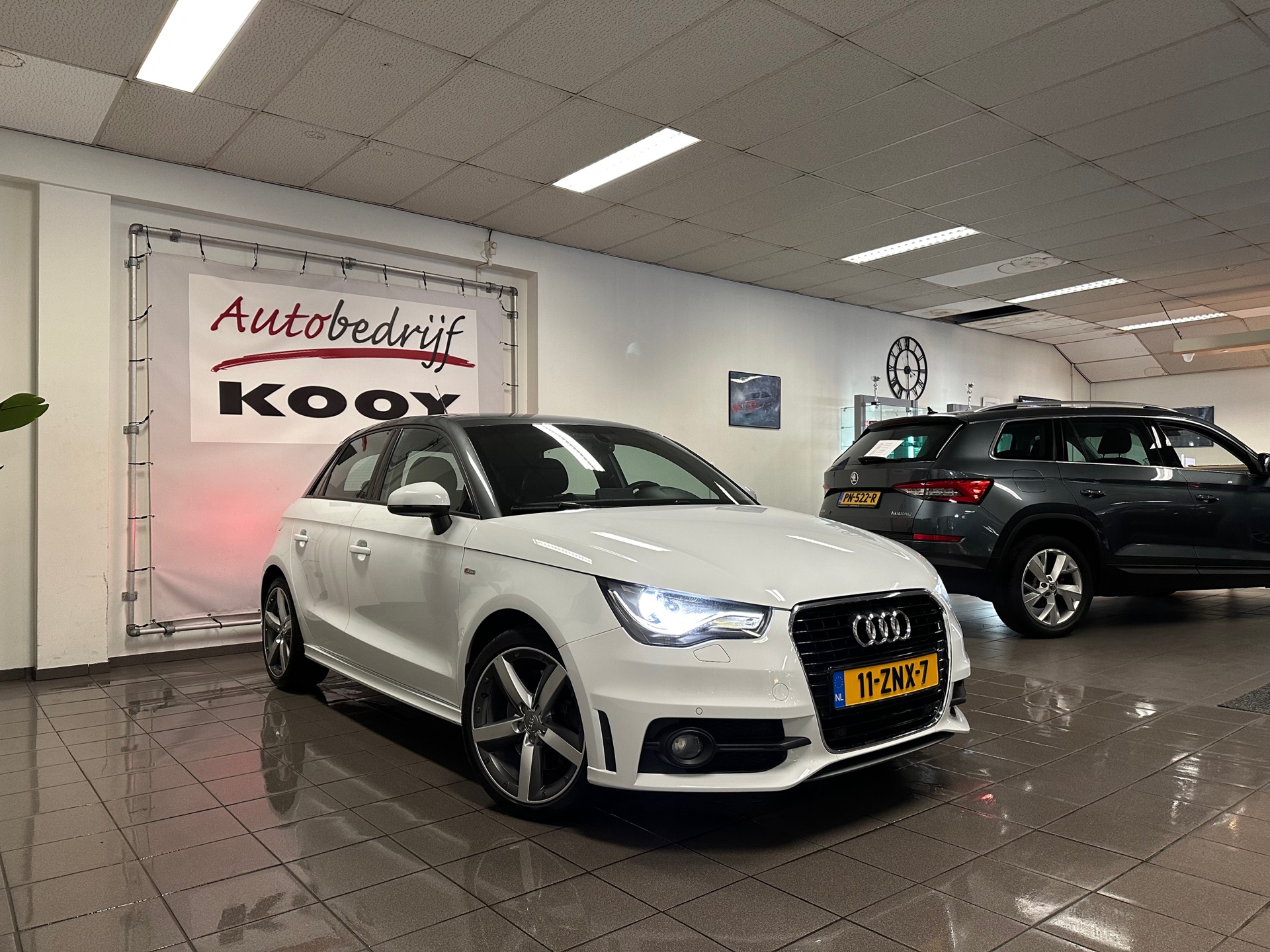 https://www.autokooy.nl//xml/images/43434483-7.JPG
