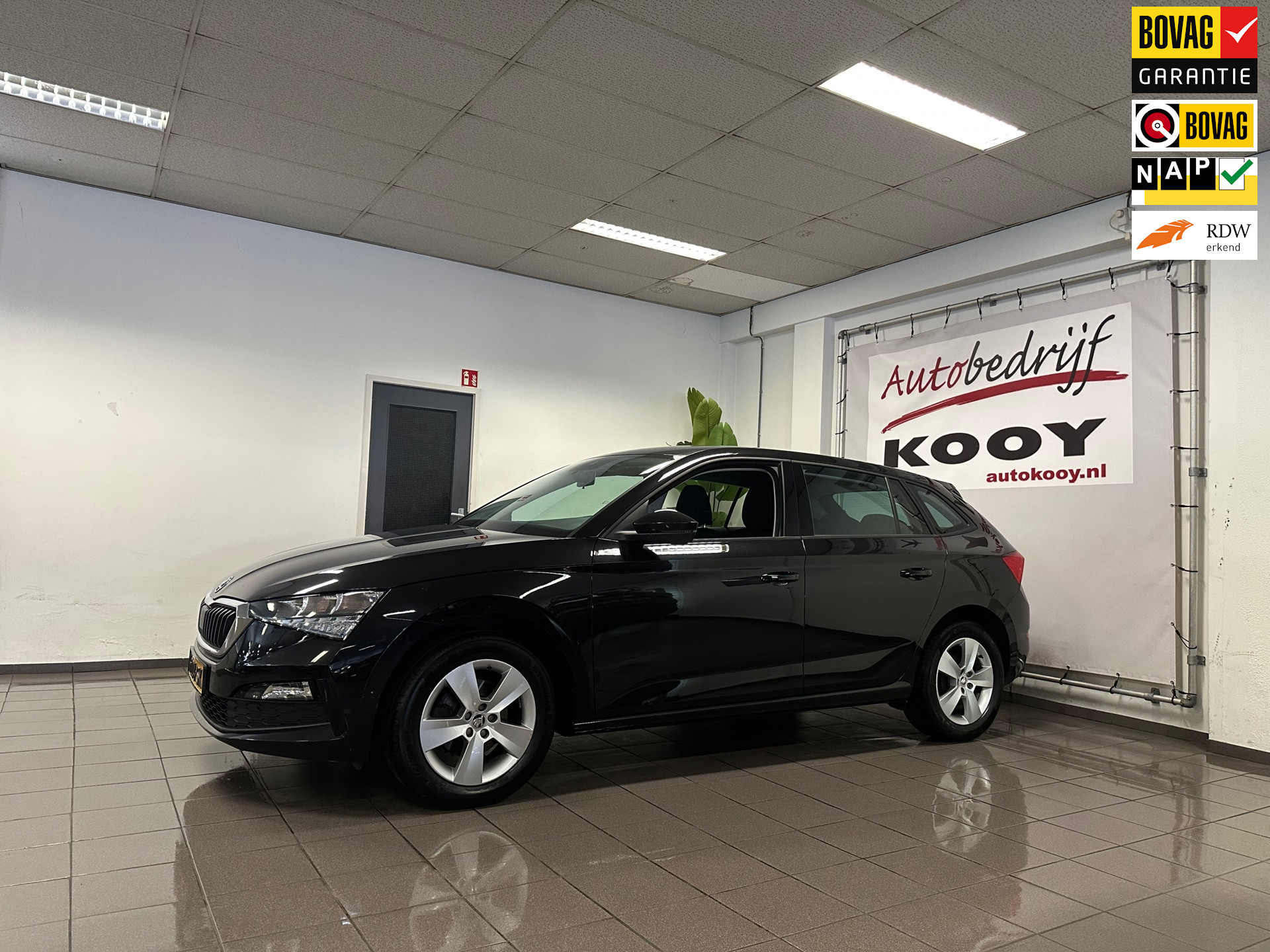Skoda Scala 1.0 TSI Ambition * Navigatie / LED / Cruise control / LM Velgen / NL Auto *