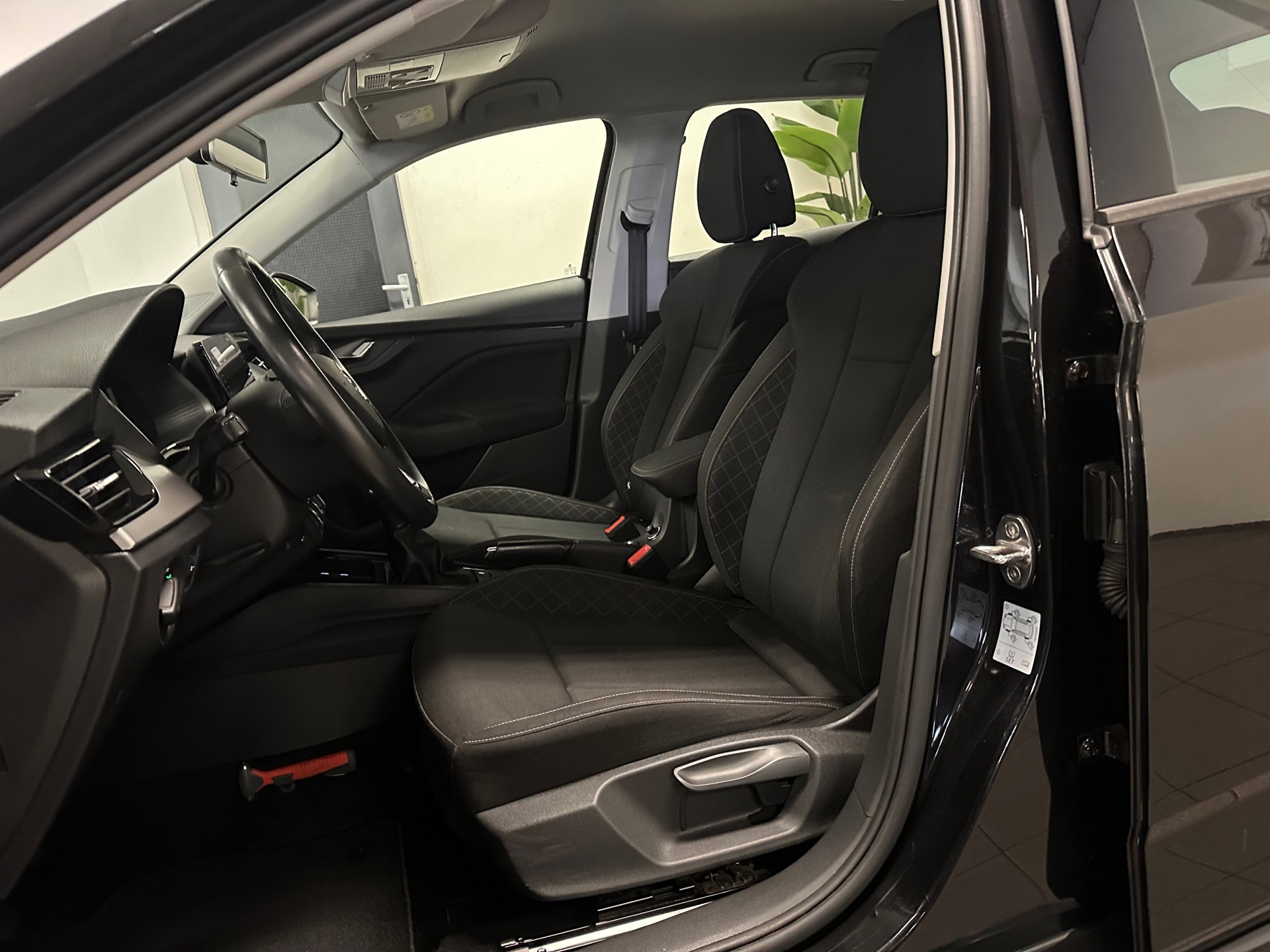 https://www.autokooy.nl//xml/images/43434595-11.JPG