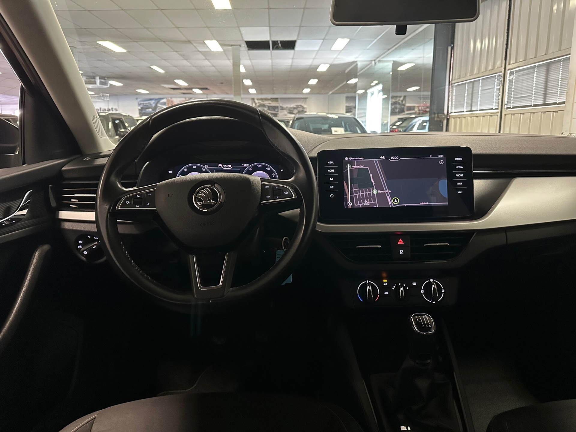 https://www.autokooy.nl//xml/images/43434595-21.JPG