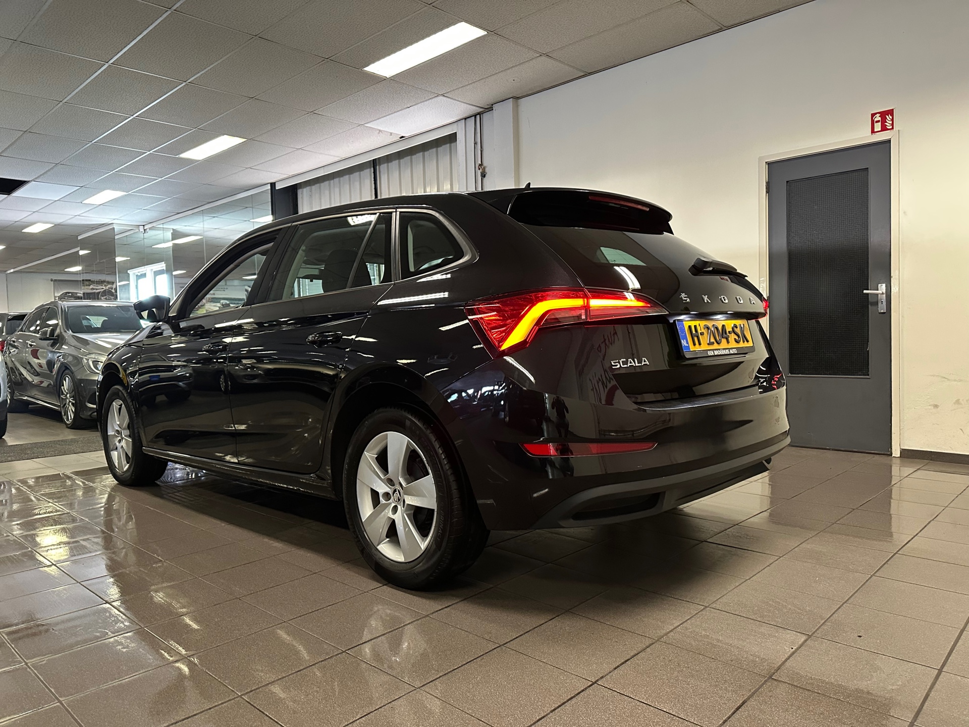 https://www.autokooy.nl//xml/images/43434595-3.JPG