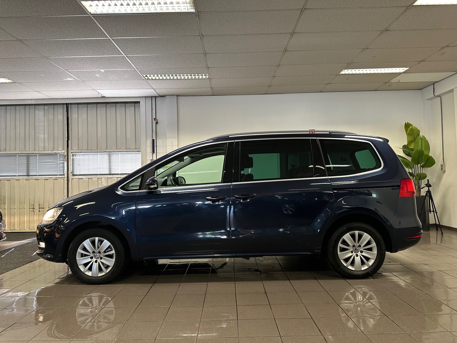 https://www.autokooy.nl//xml/images/43487131-2.JPG