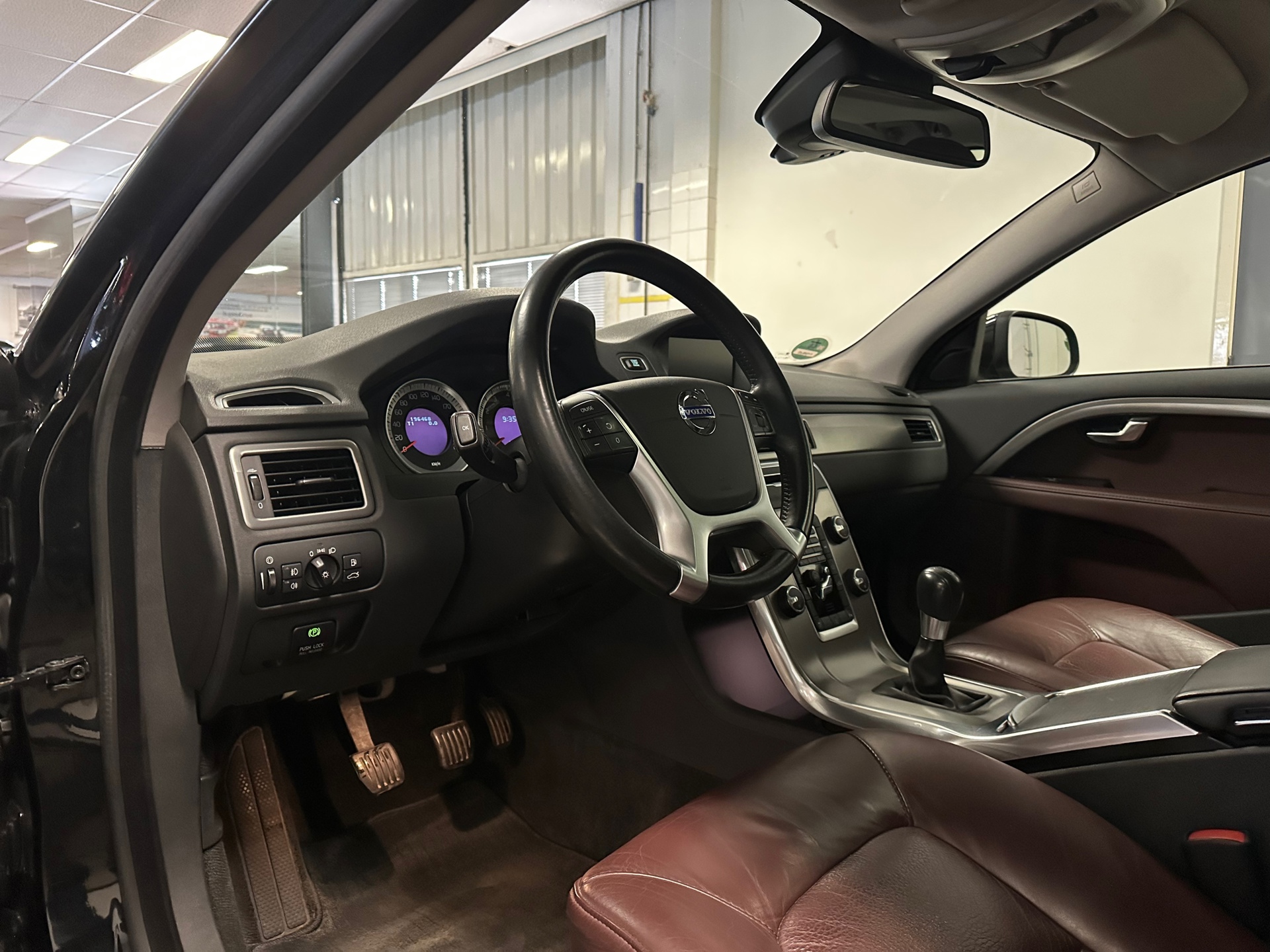 https://www.autokooy.nl//xml/images/43512818-13.JPG