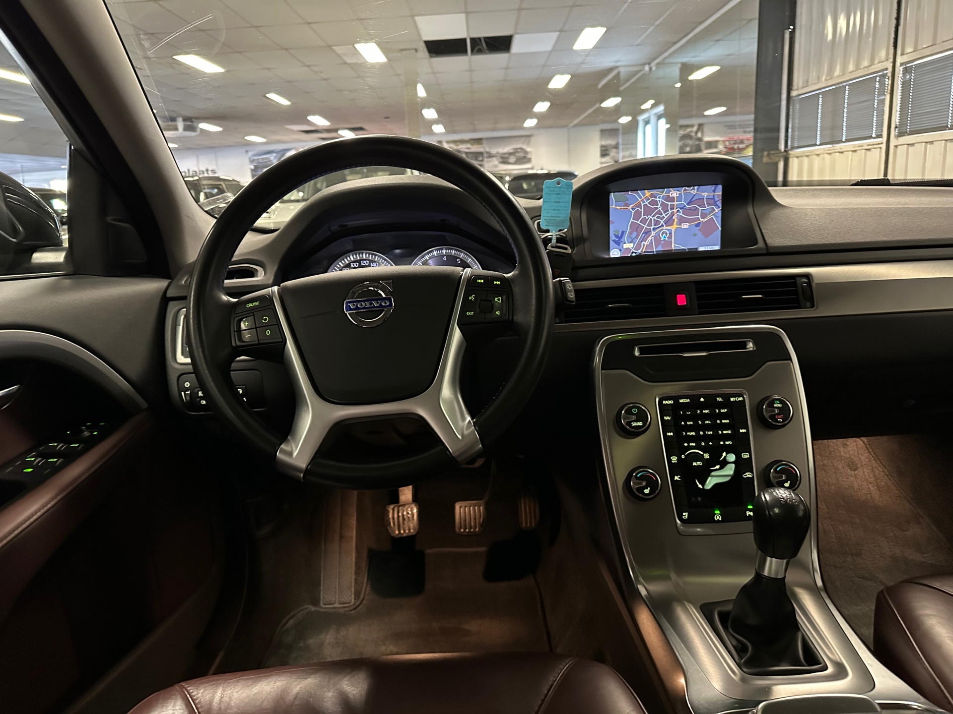 https://www.autokooy.nl//xml/images/43512818-20.JPG
