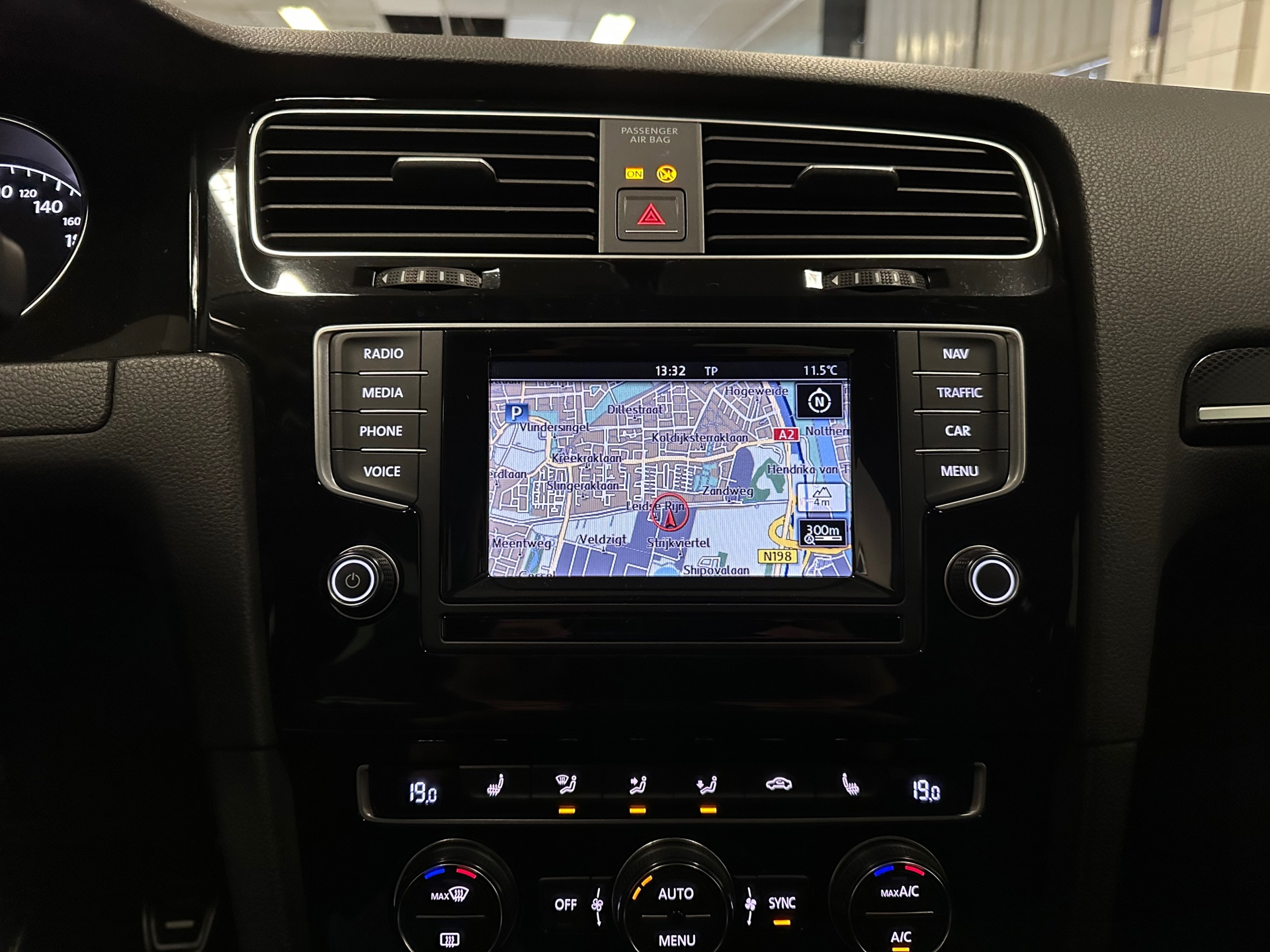 https://www.autokooy.nl//xml/images/43513022-17.JPG