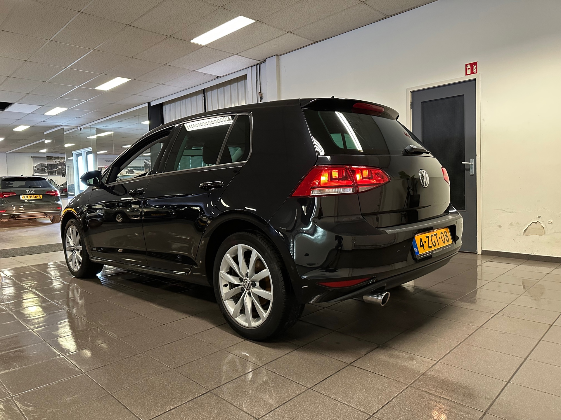 https://www.autokooy.nl//xml/images/43513022-3.JPG