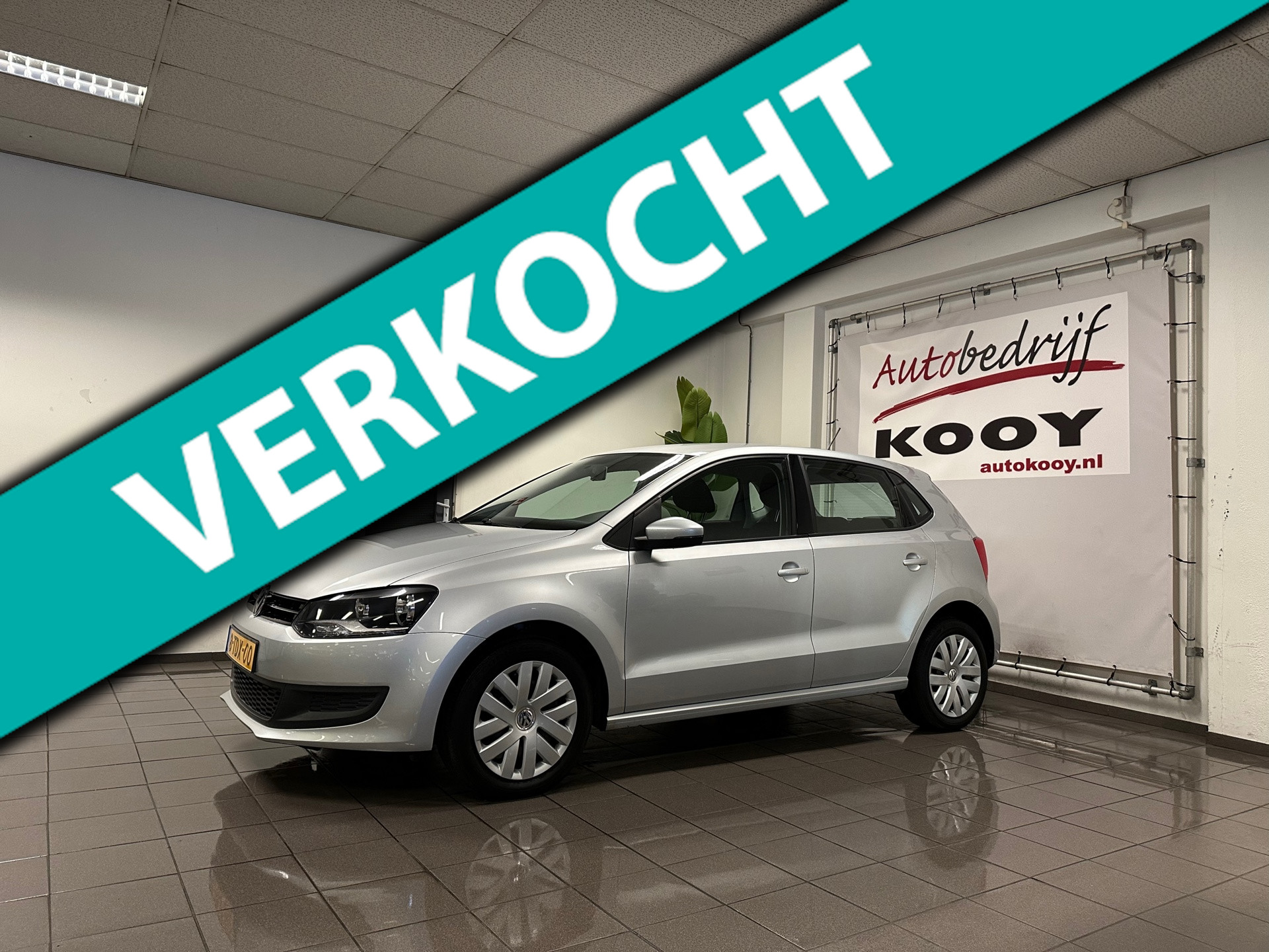 Volkswagen Polo 1.2 TSI BlueMotion Edition * 69.639 km + NAP / Dealer onderhouden / Navigatie / NL Auto *