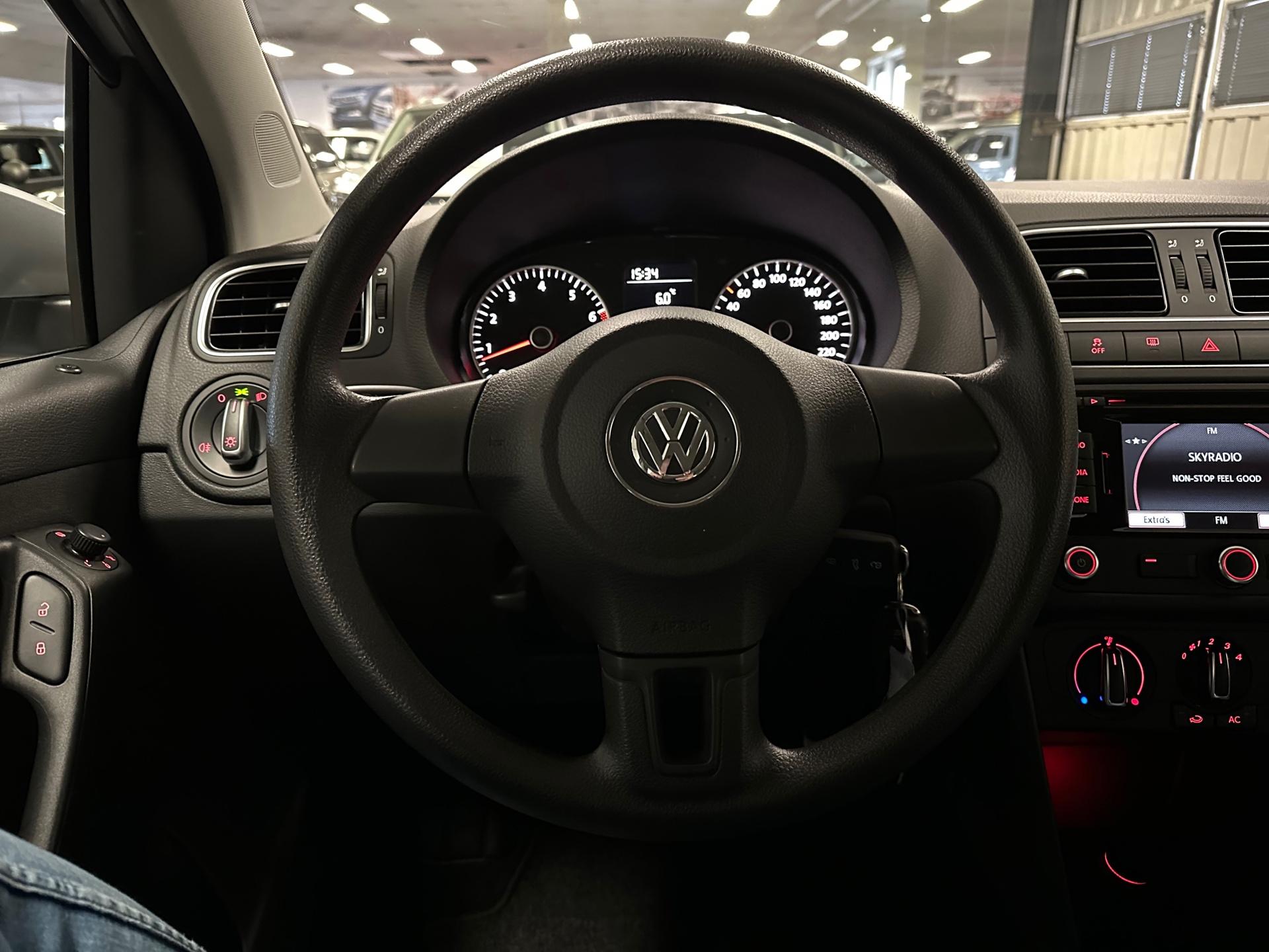 https://www.autokooy.nl//xml/images/43513281-13.JPG